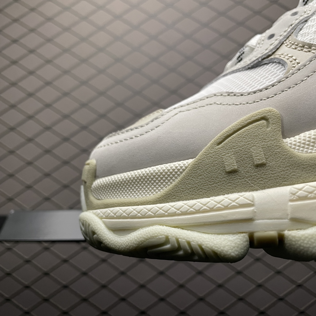 Balenciaga shoe