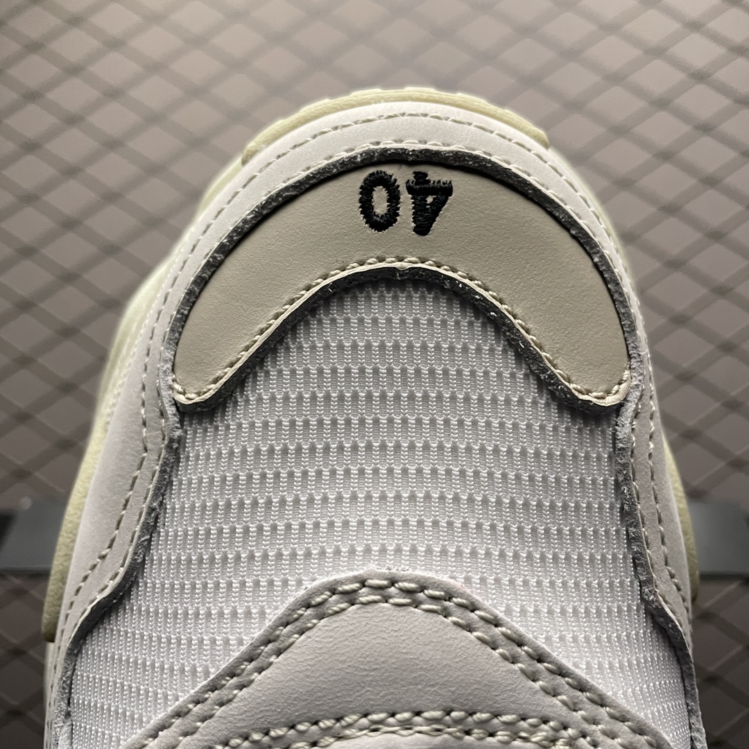 Balenciaga shoe