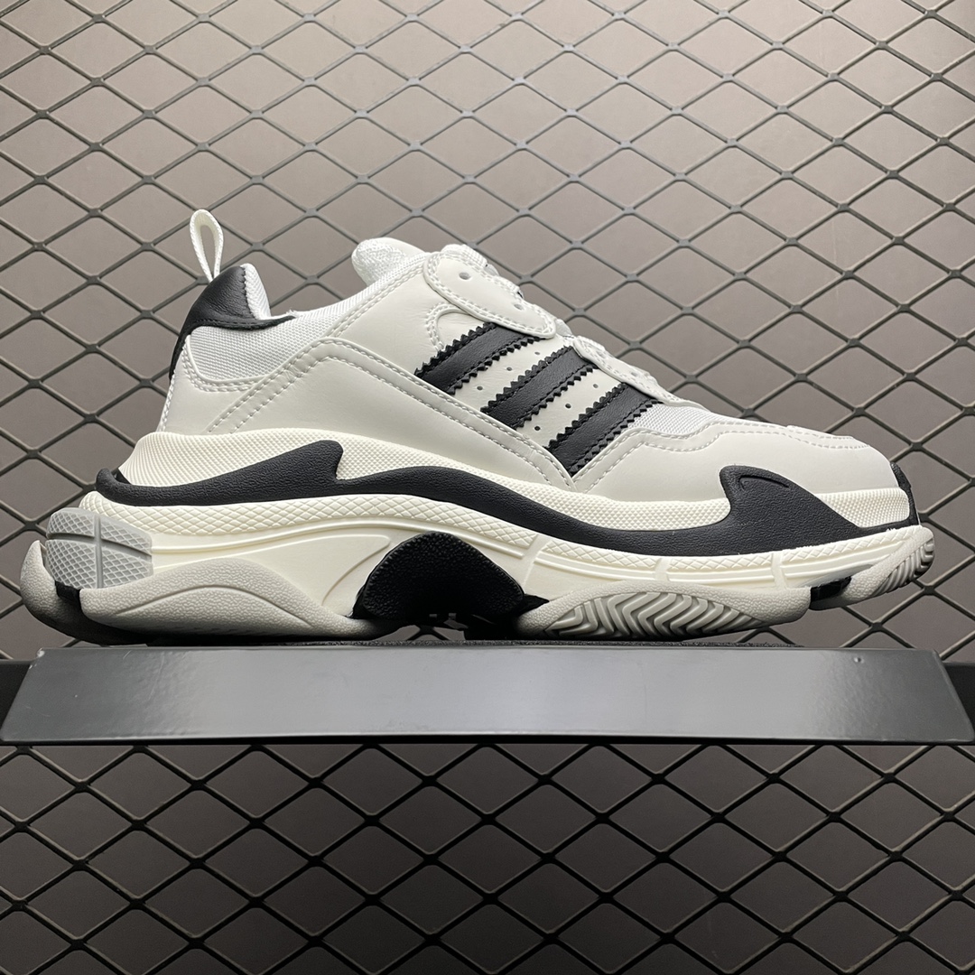 Balenciaga shoe