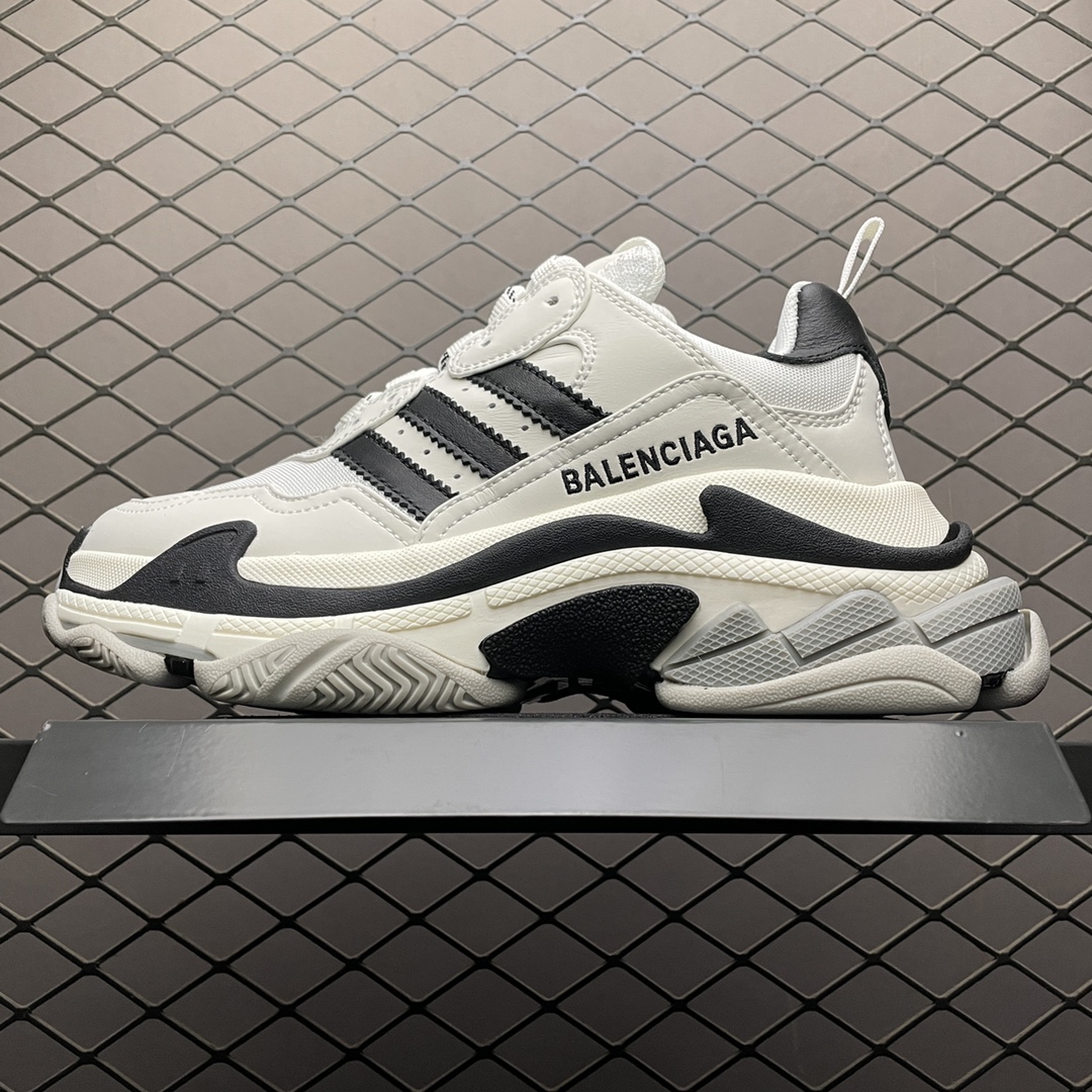 Balenciaga shoe