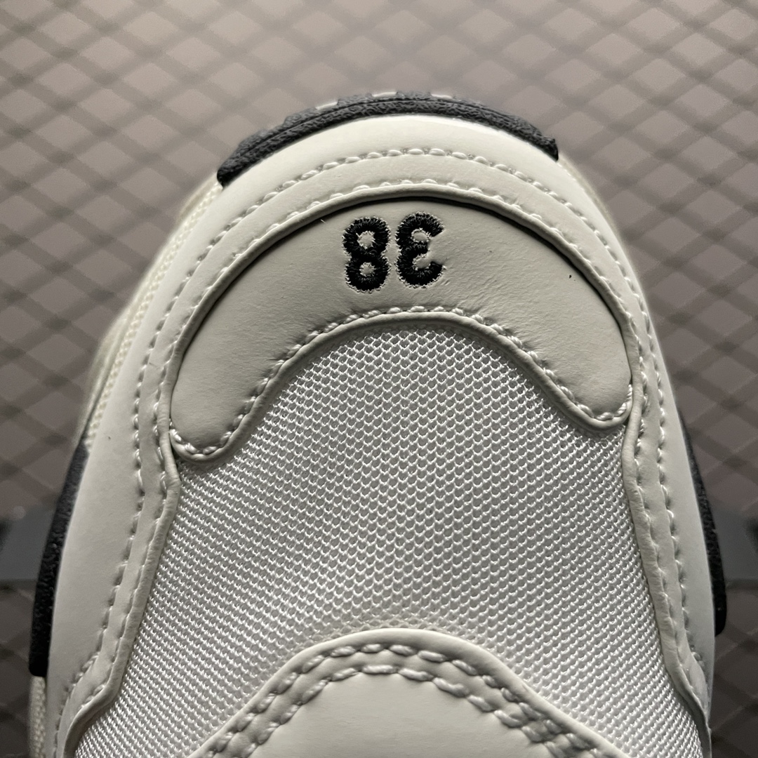 Balenciaga shoe