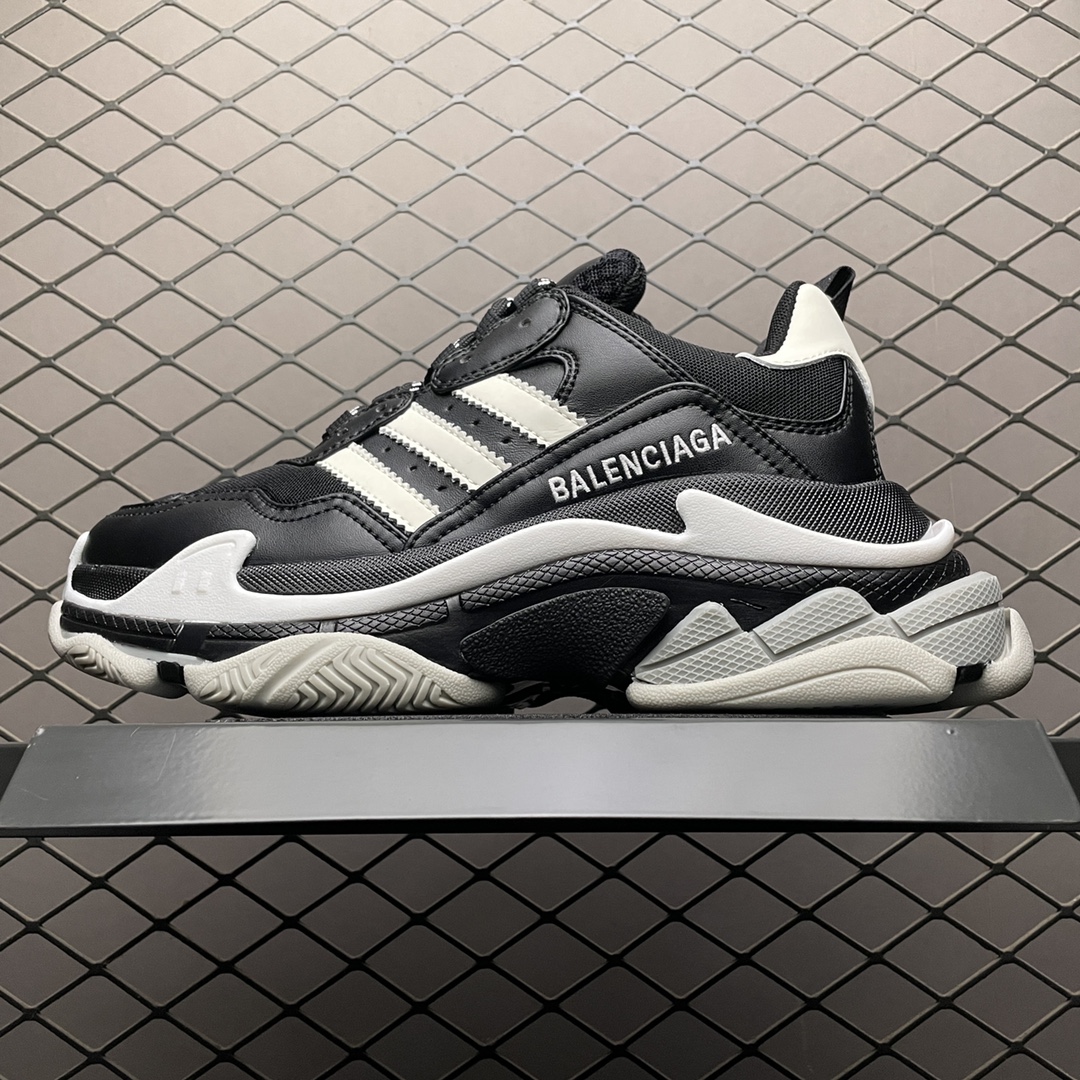 Balenciaga shoe