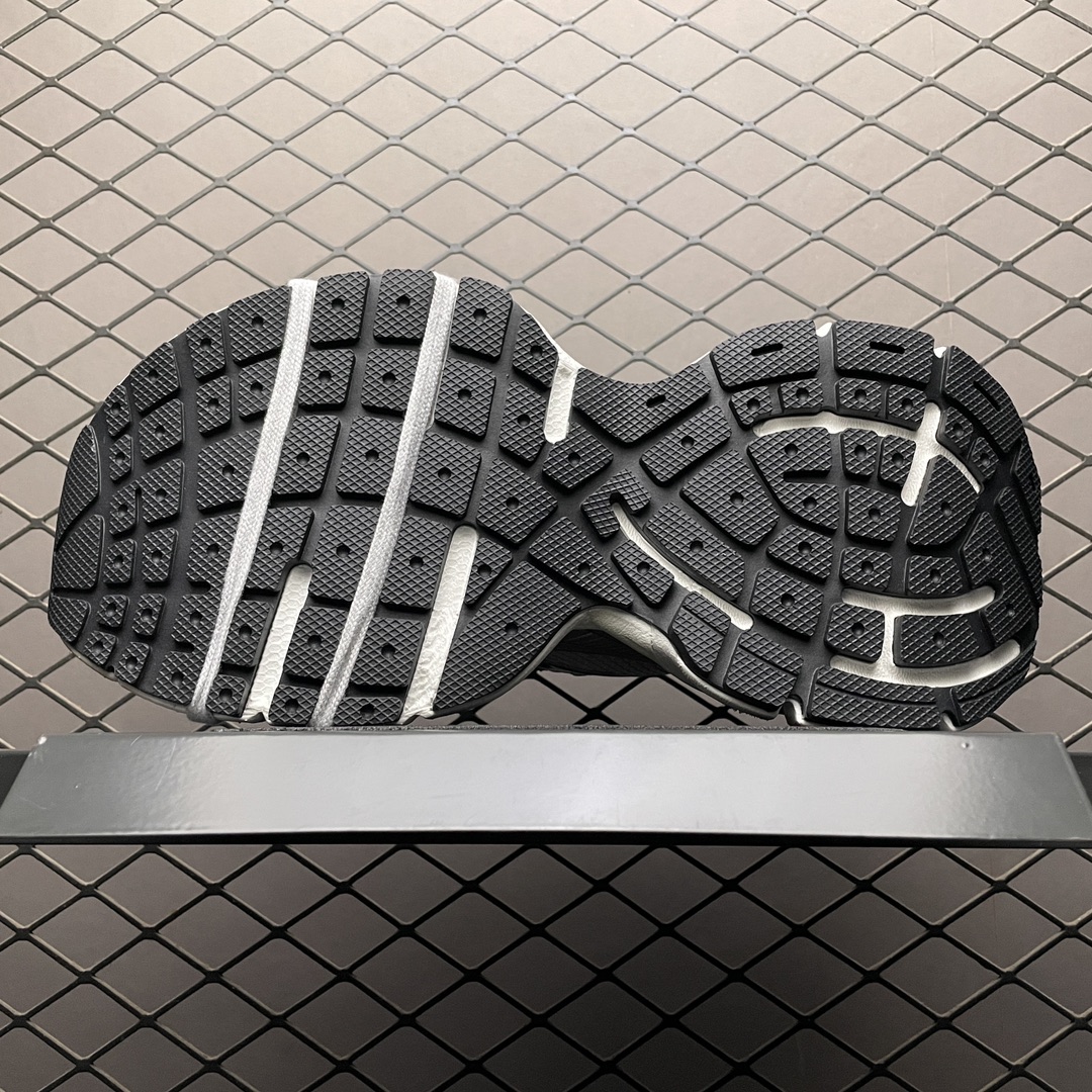 Balenciaga shoe