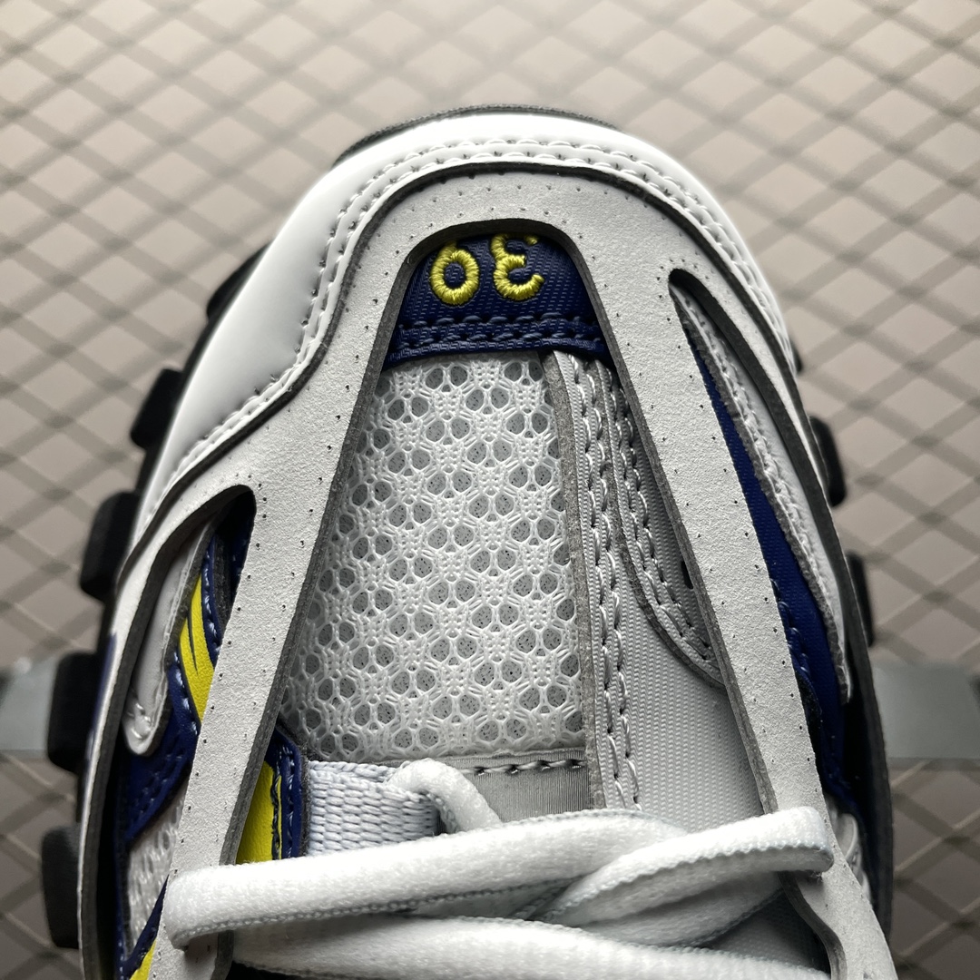 Balenciaga shoe