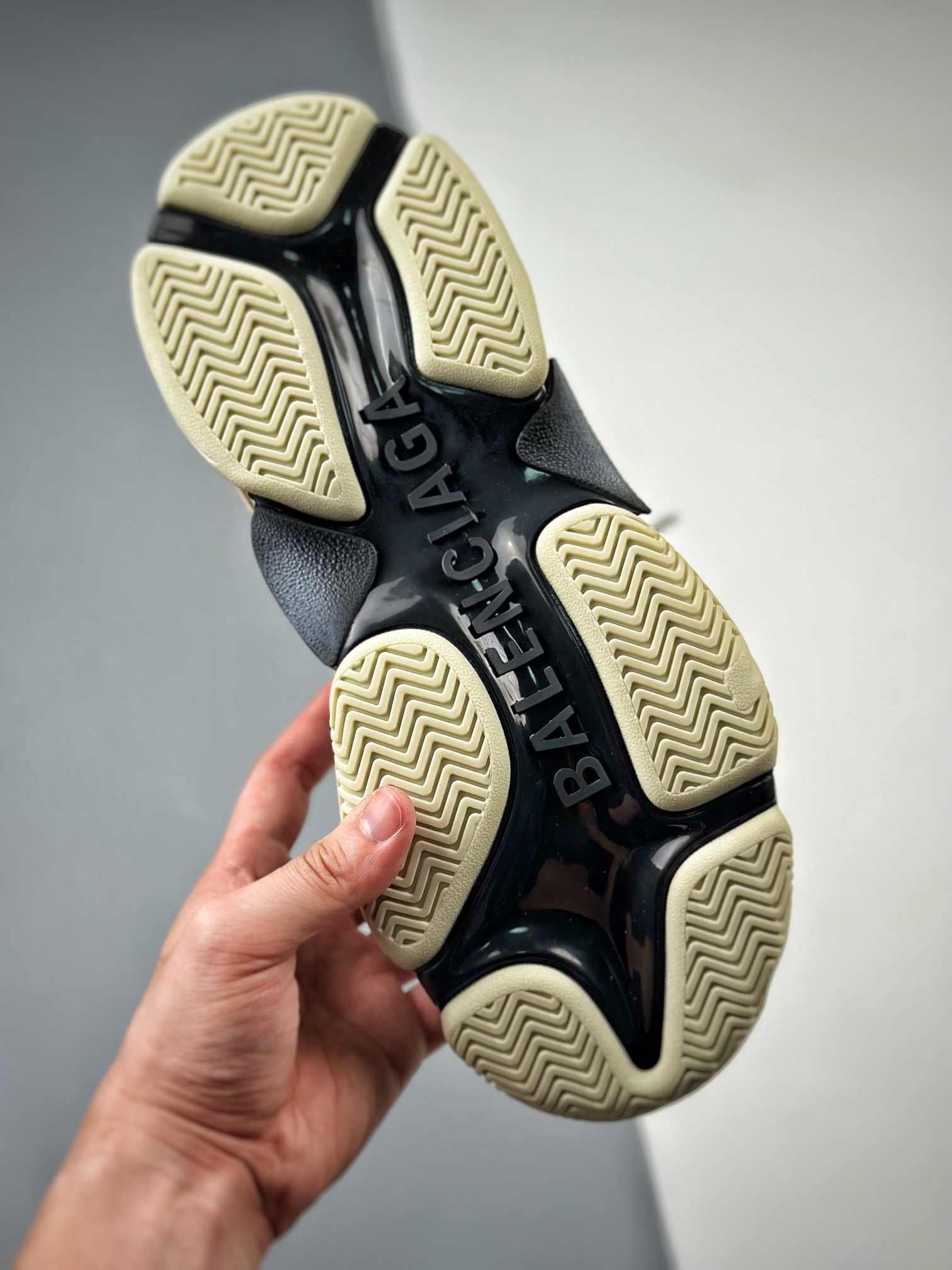 Balenciaga shoe