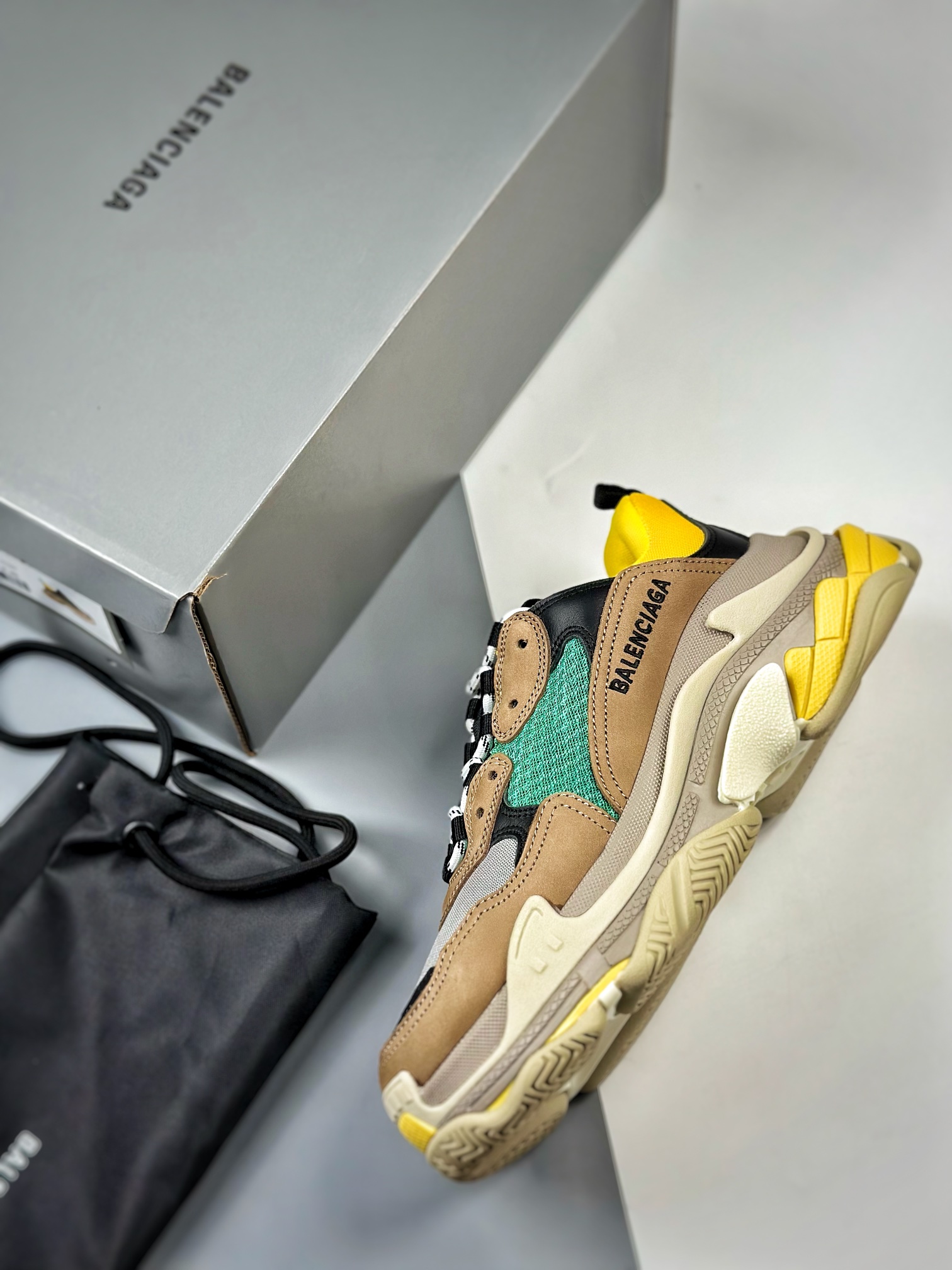 Balenciaga shoe