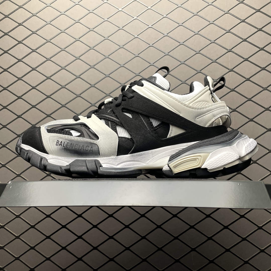 Balenciaga shoe