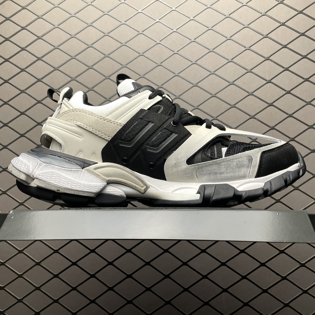 Balenciaga shoe