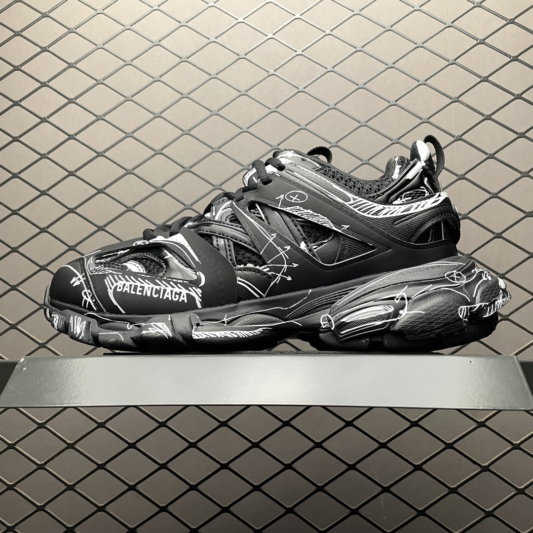 Balenciaga shoe