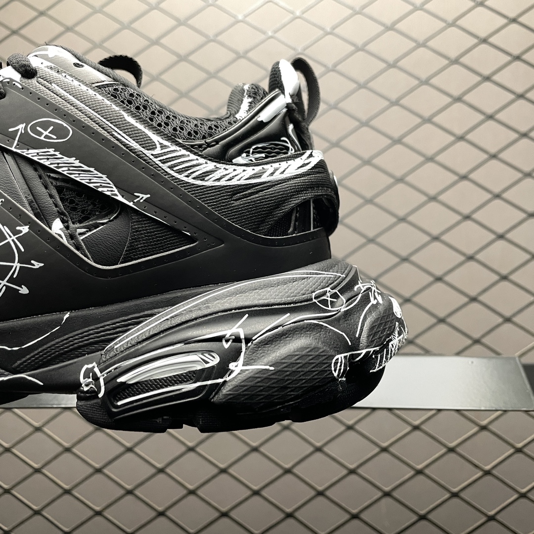 Balenciaga shoe