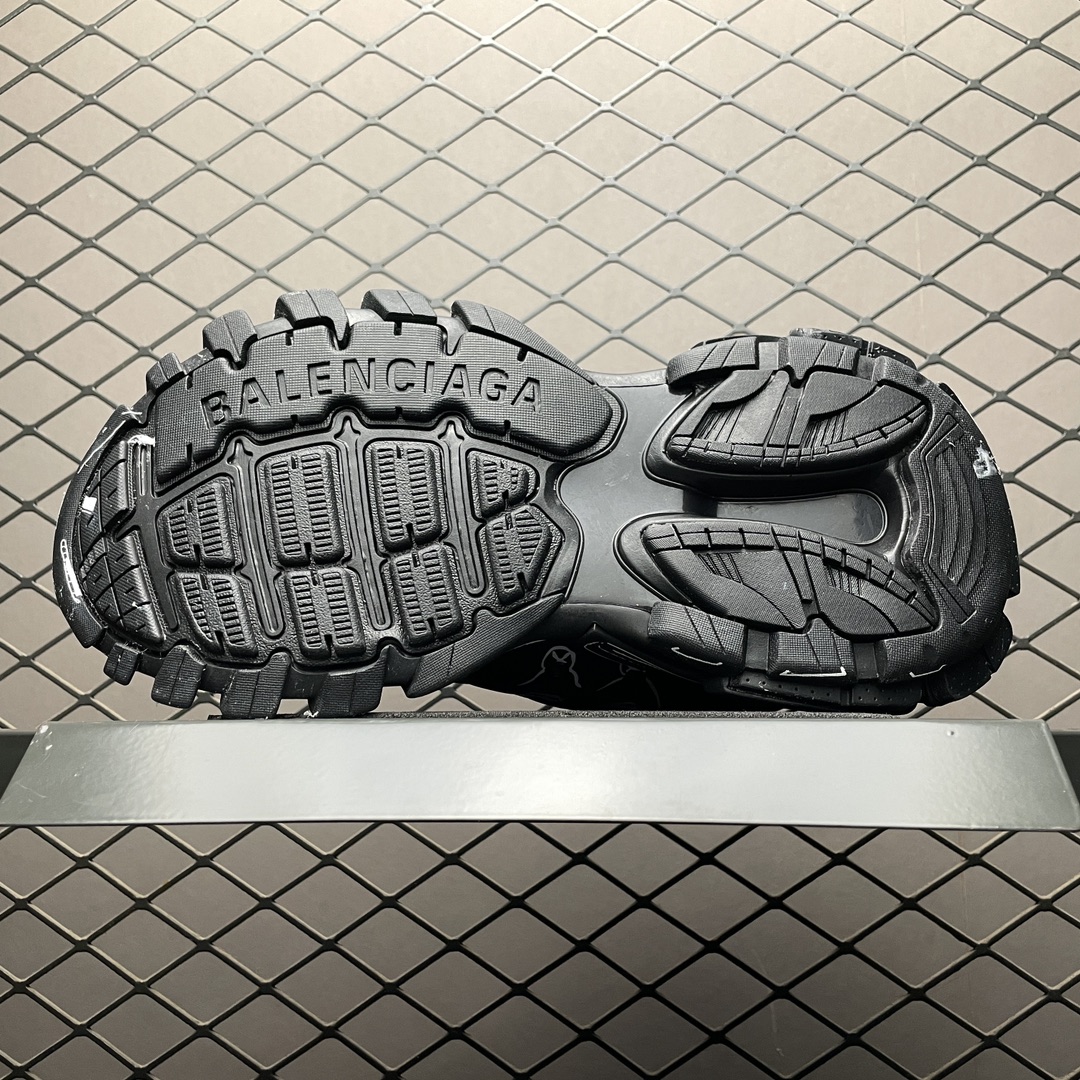 Balenciaga shoe