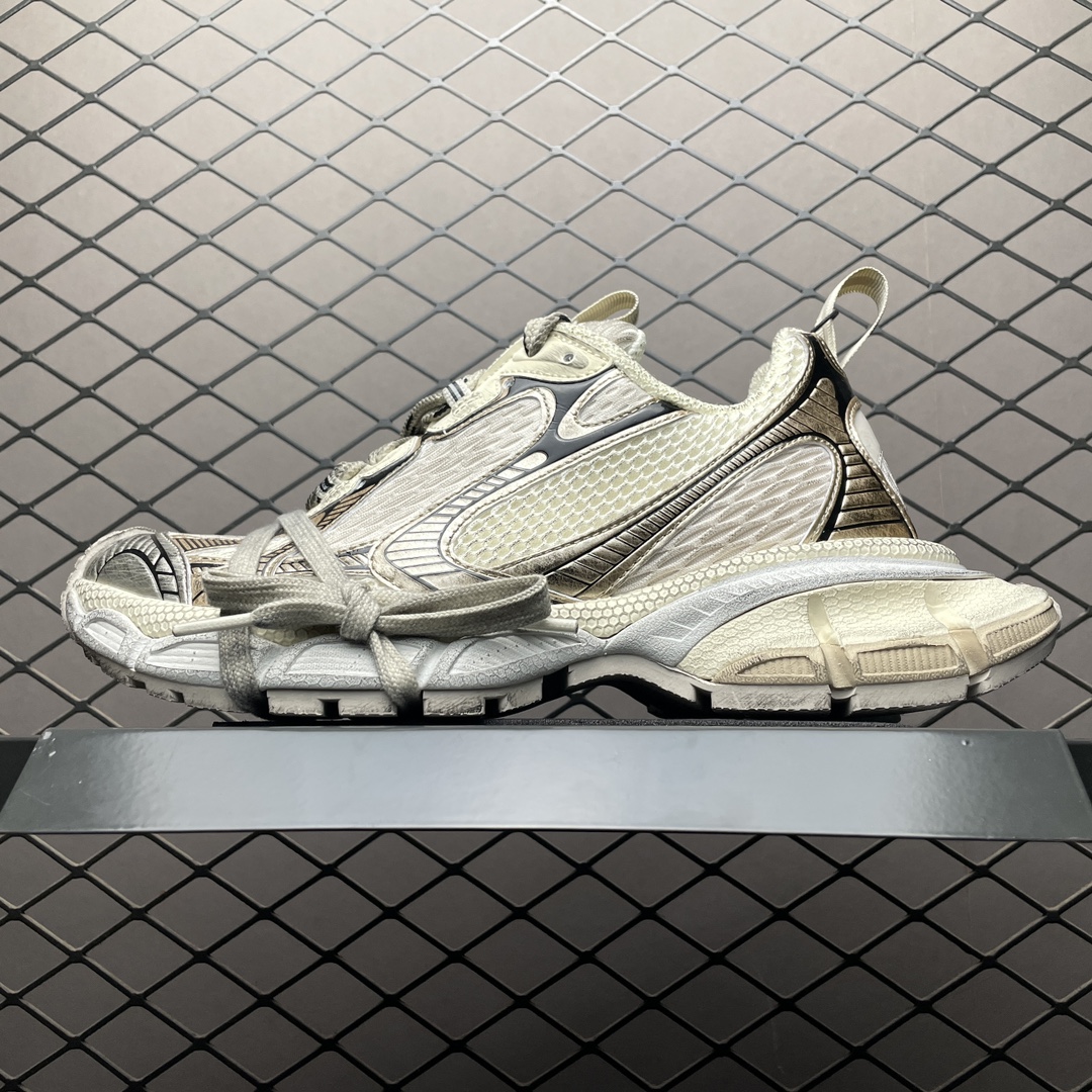 Balenciaga shoe