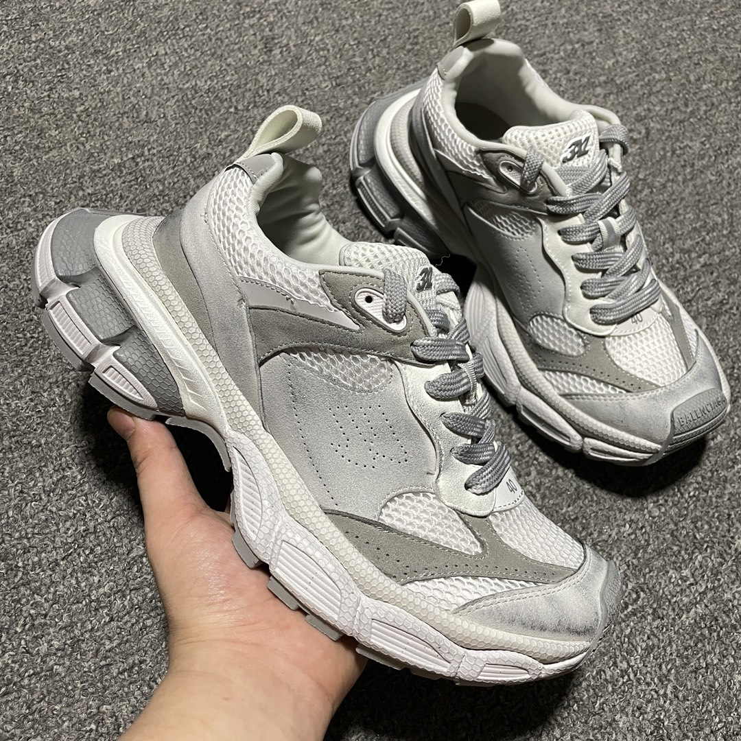 Balenciaga shoe