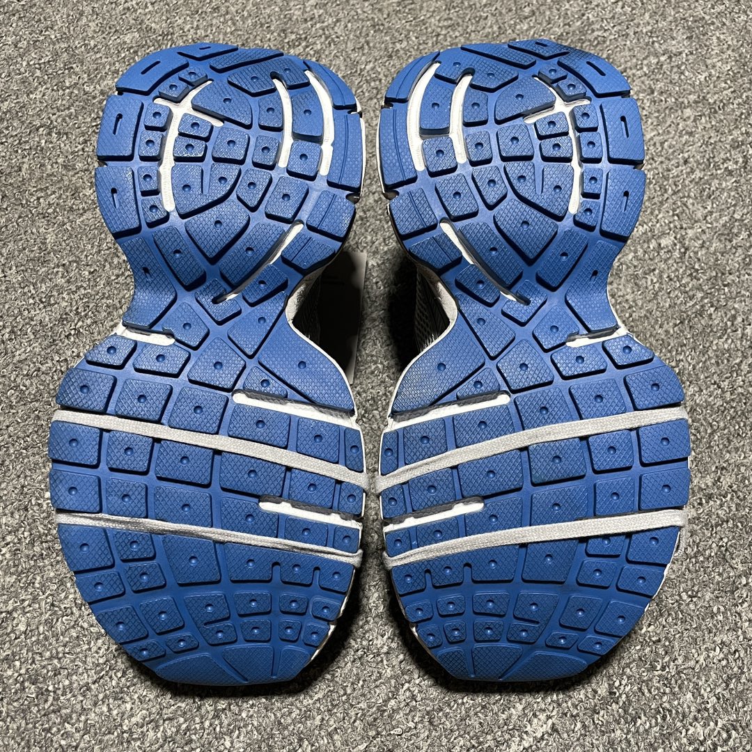 Balenciaga shoe