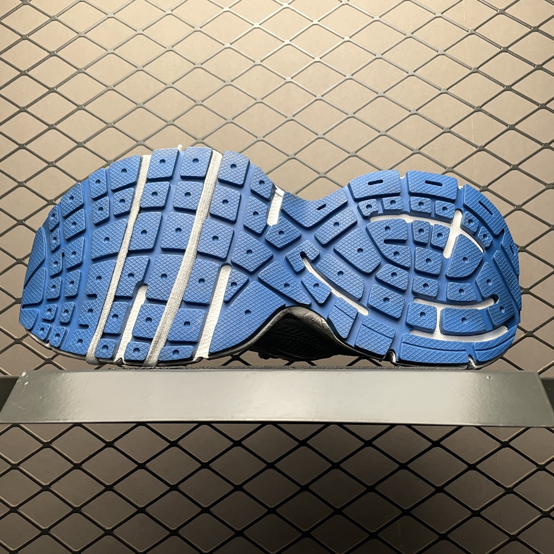 Balenciaga shoe