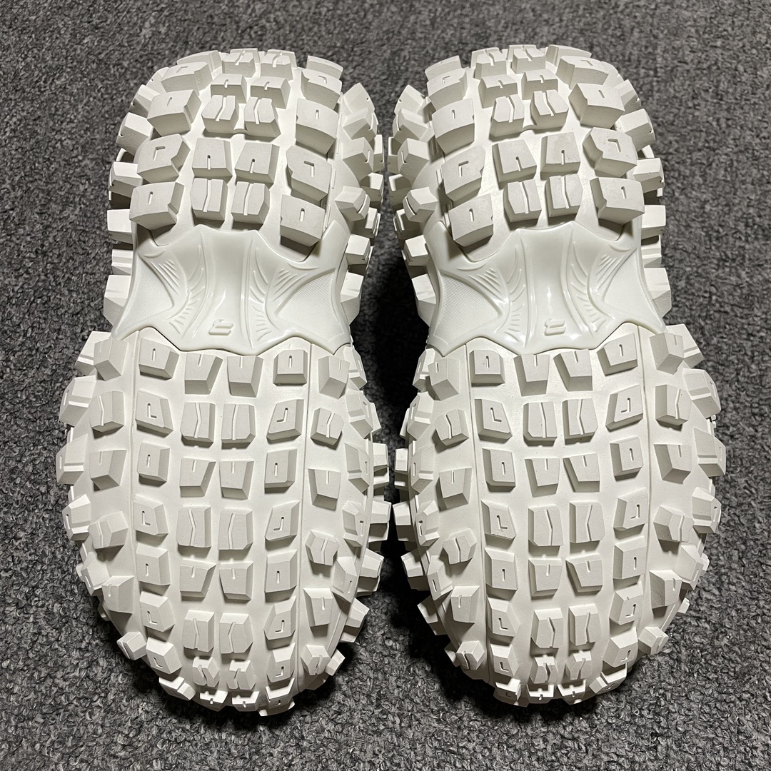 Balenciaga shoe