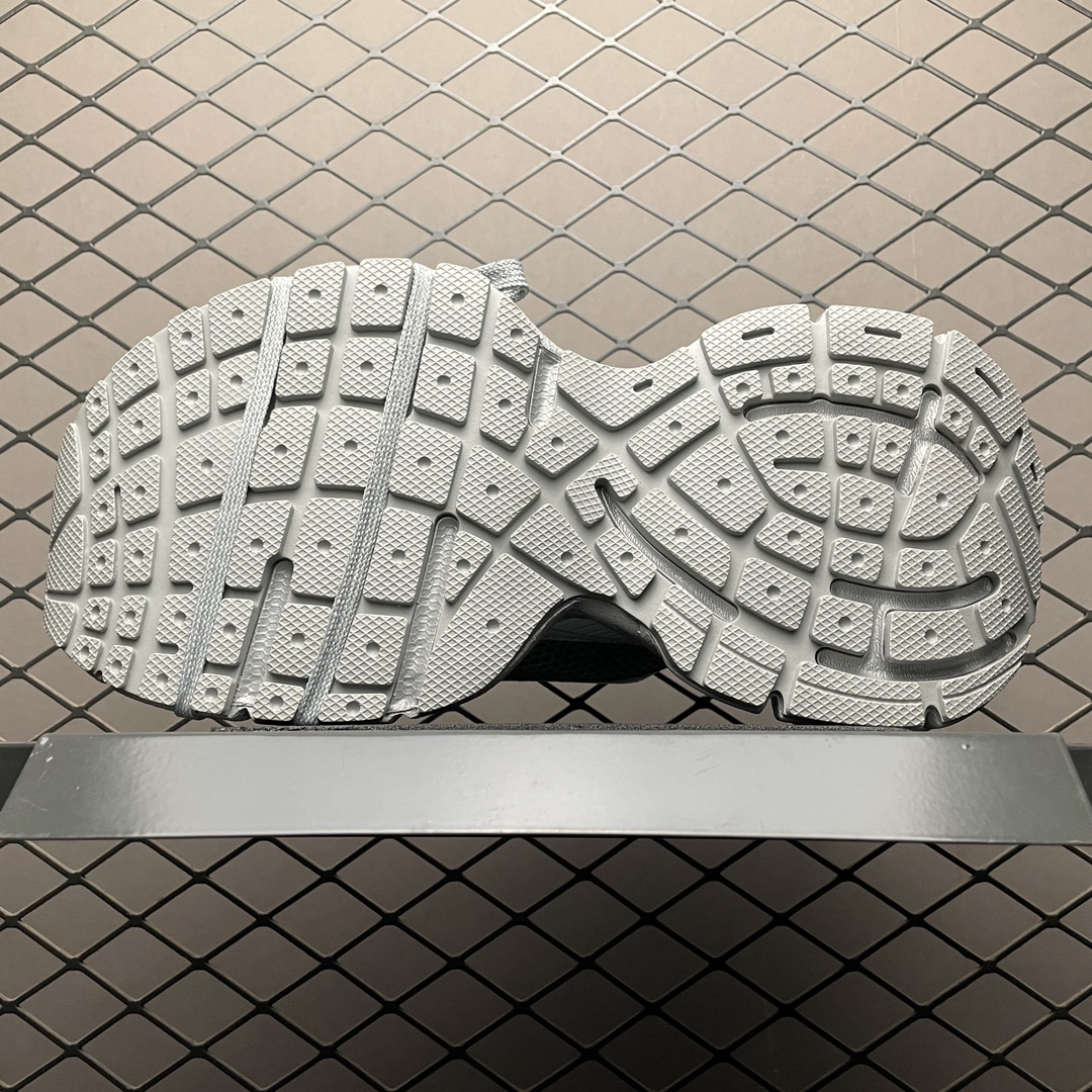 Balenciaga shoe