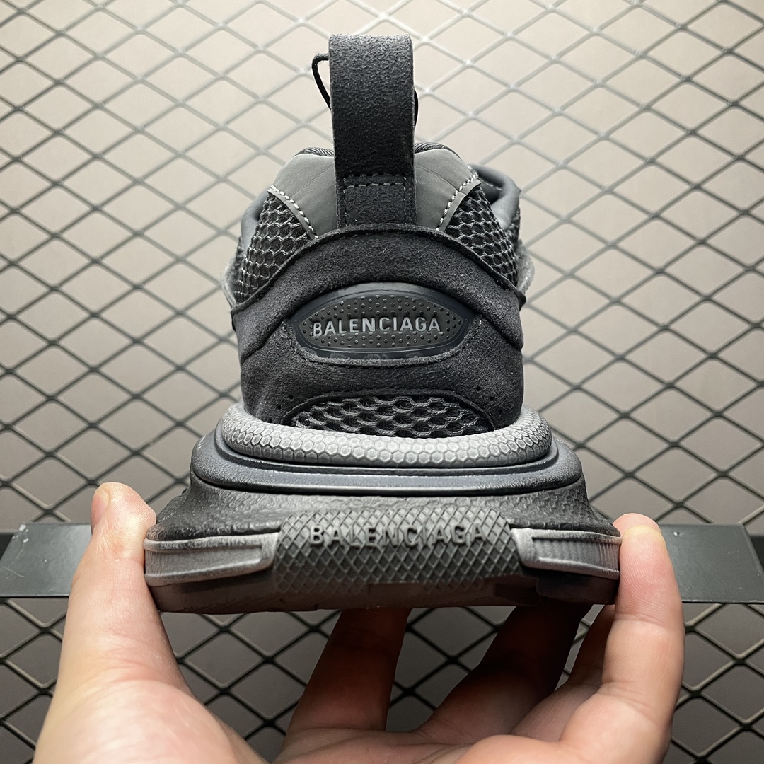 Balenciaga shoe