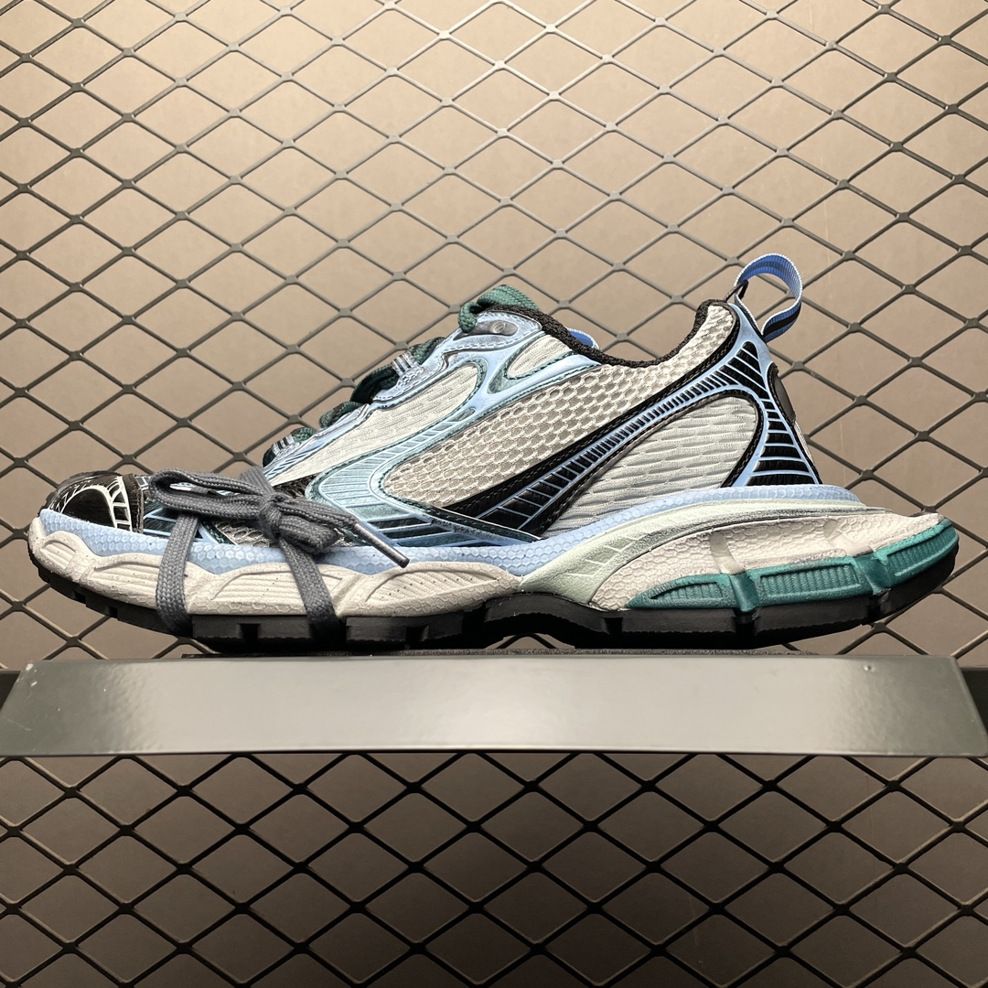 Balenciaga shoe