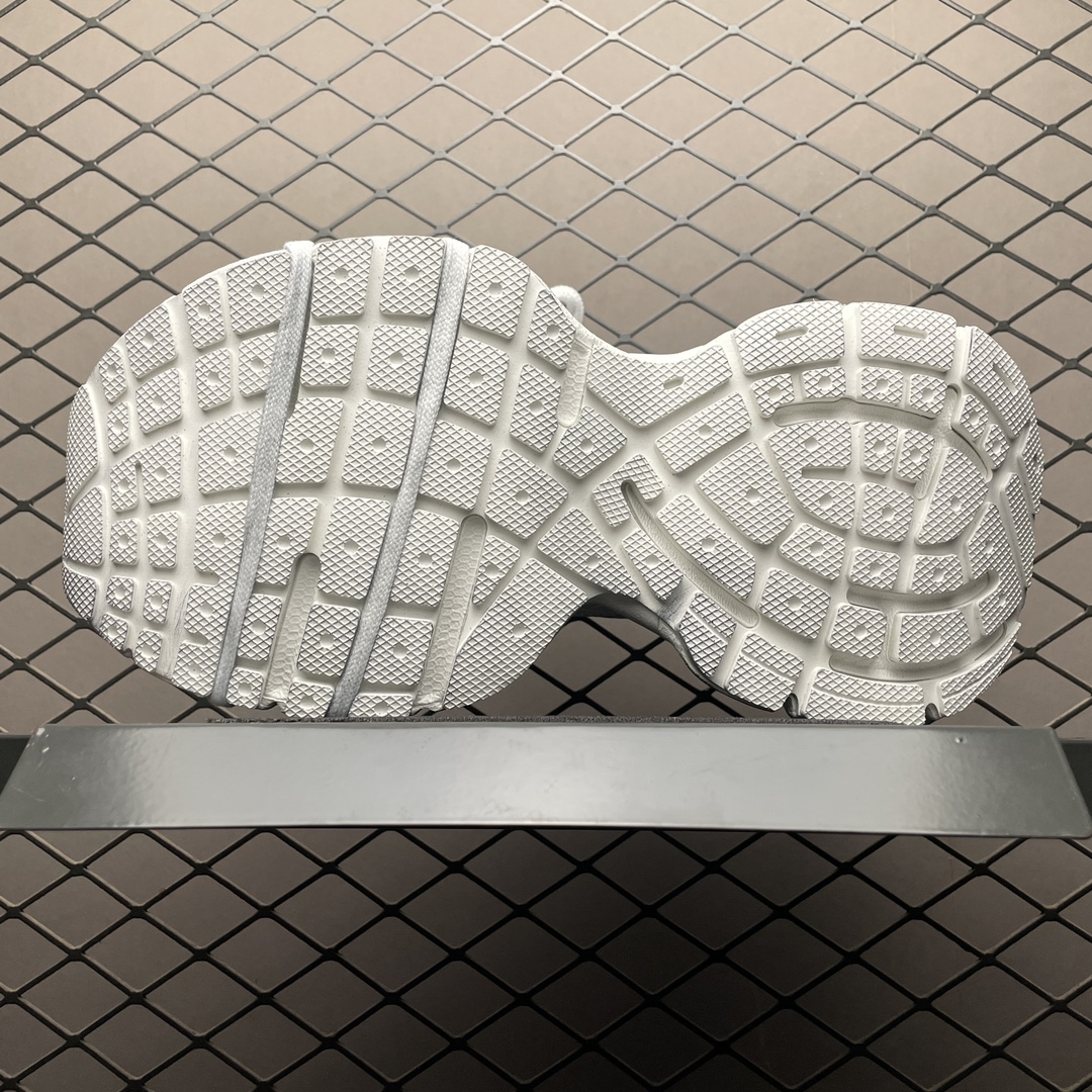 Balenciaga shoe