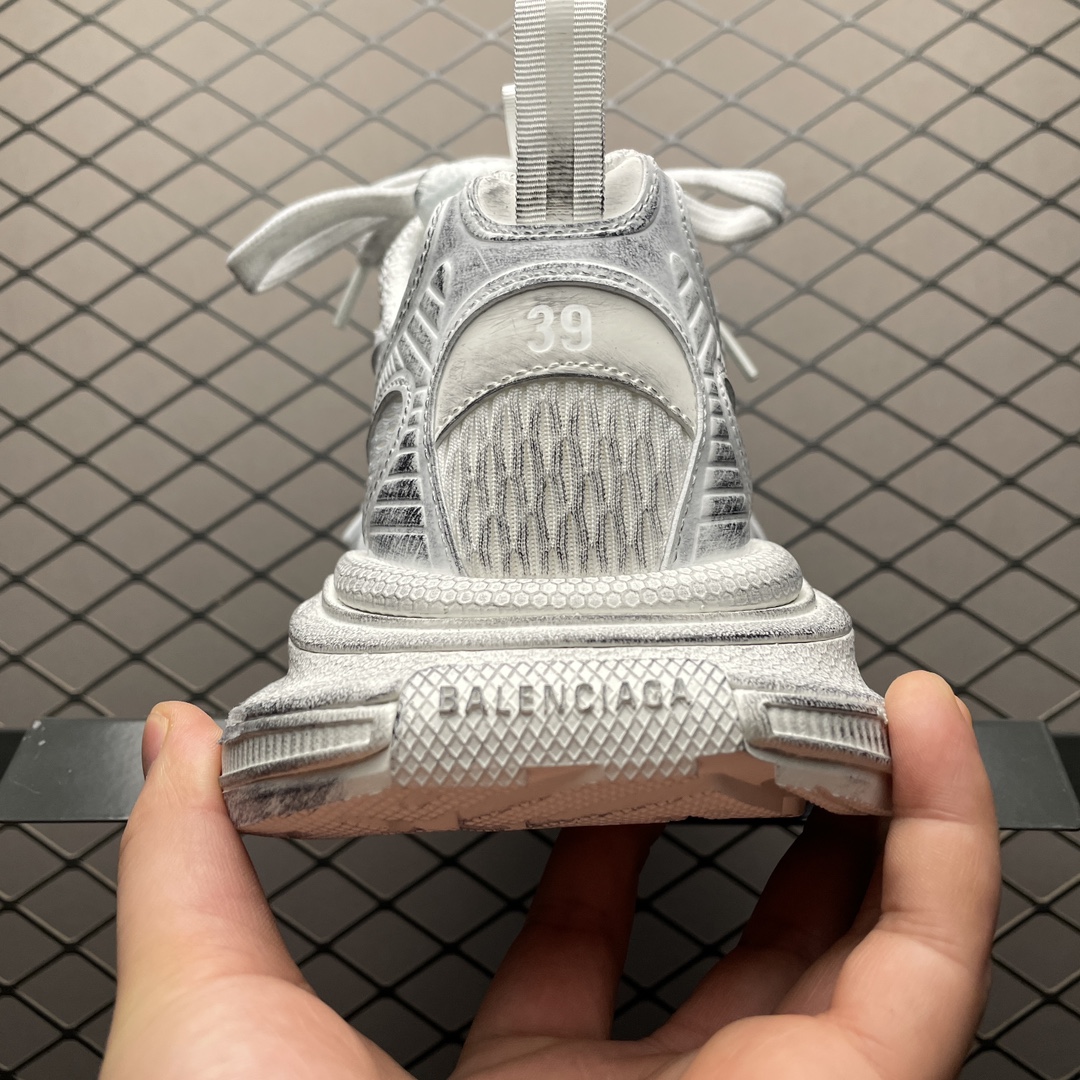 Balenciaga shoe