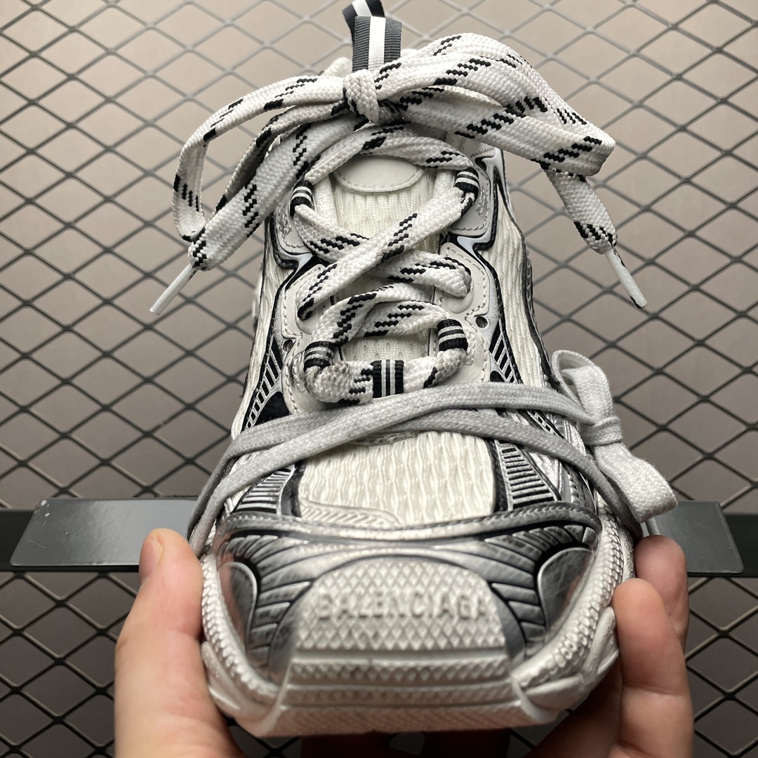 Balenciaga shoe