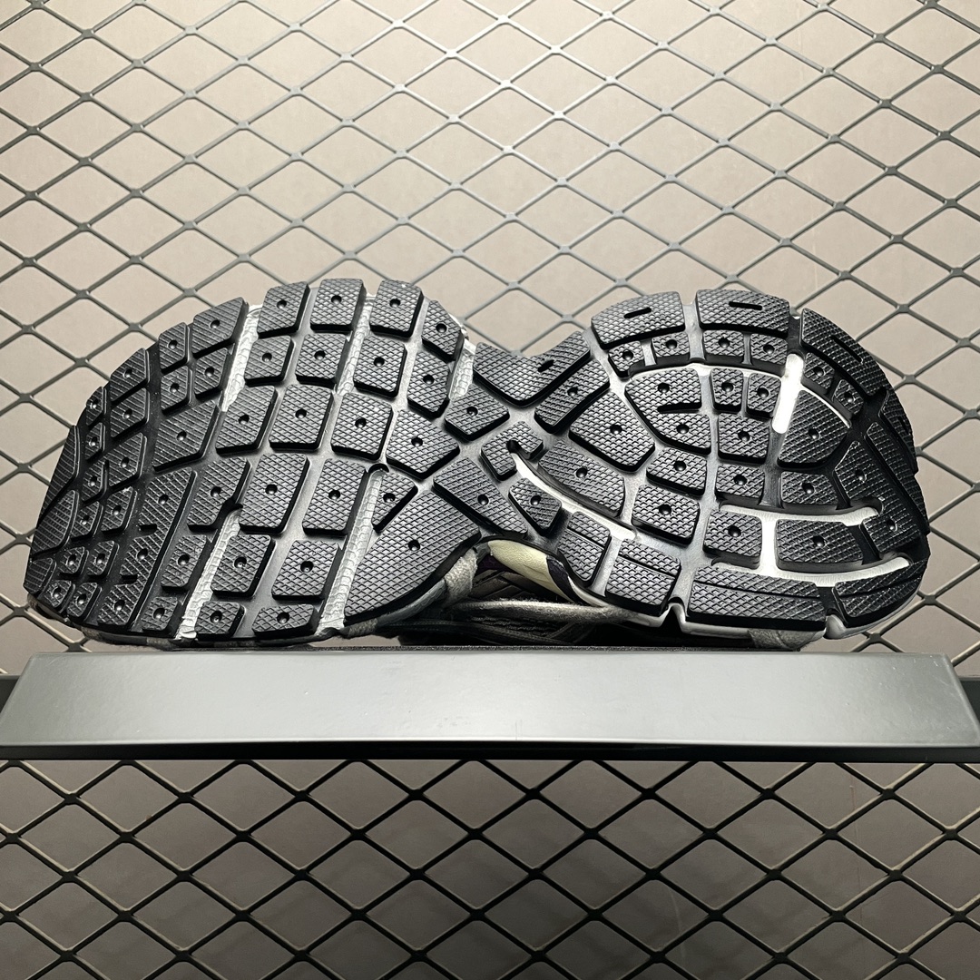 Balenciaga shoe