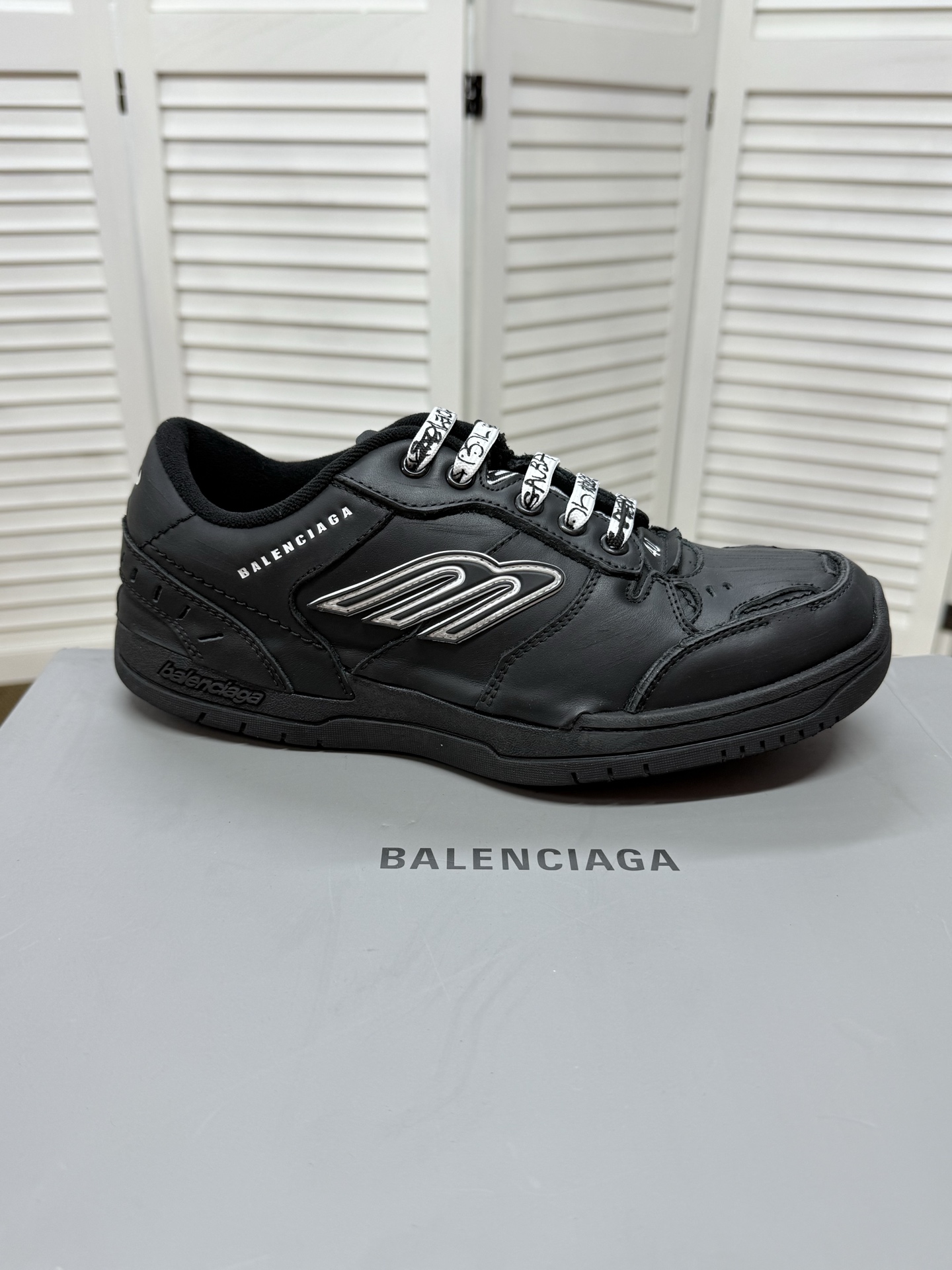 Balenciaga shoe