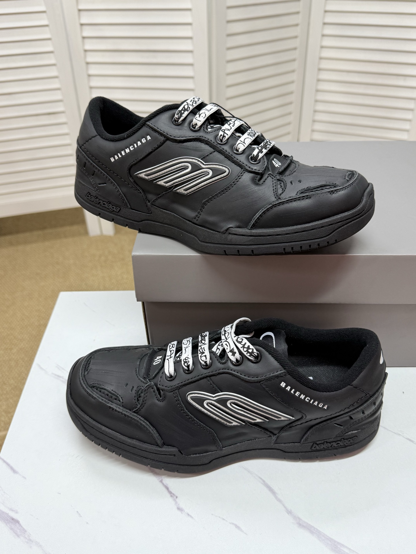 Balenciaga shoe