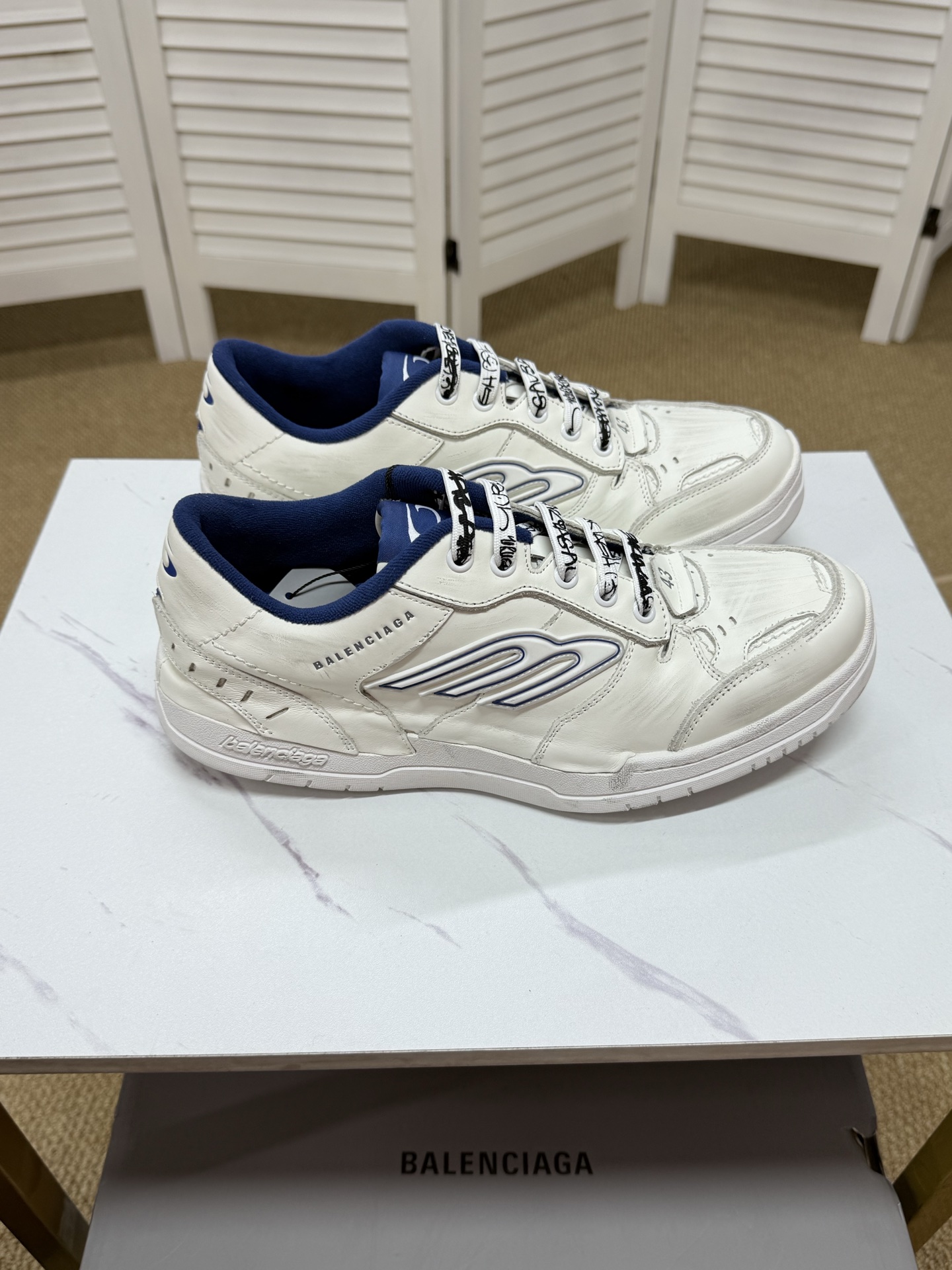 Balenciaga shoe