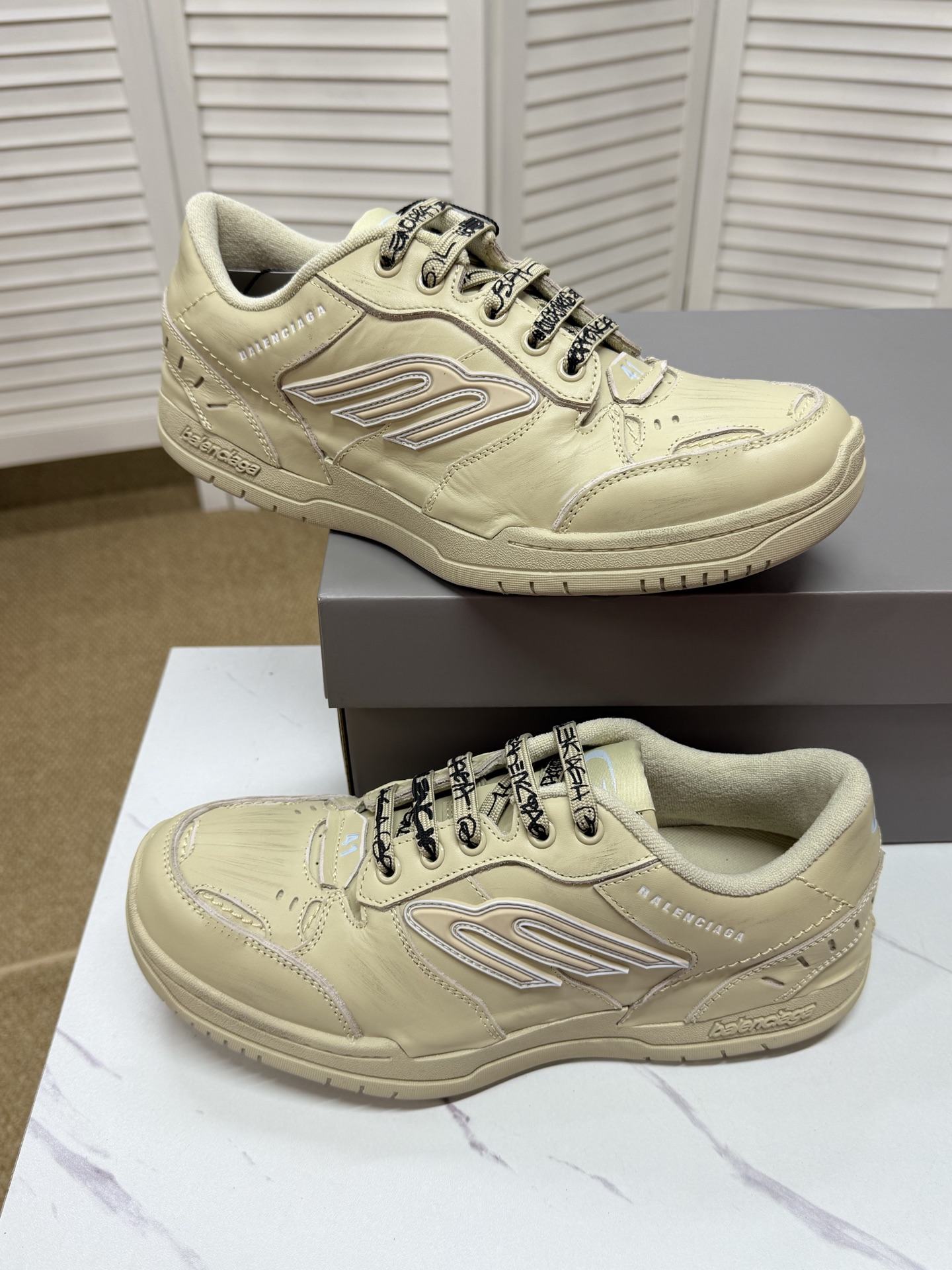 Balenciaga shoe