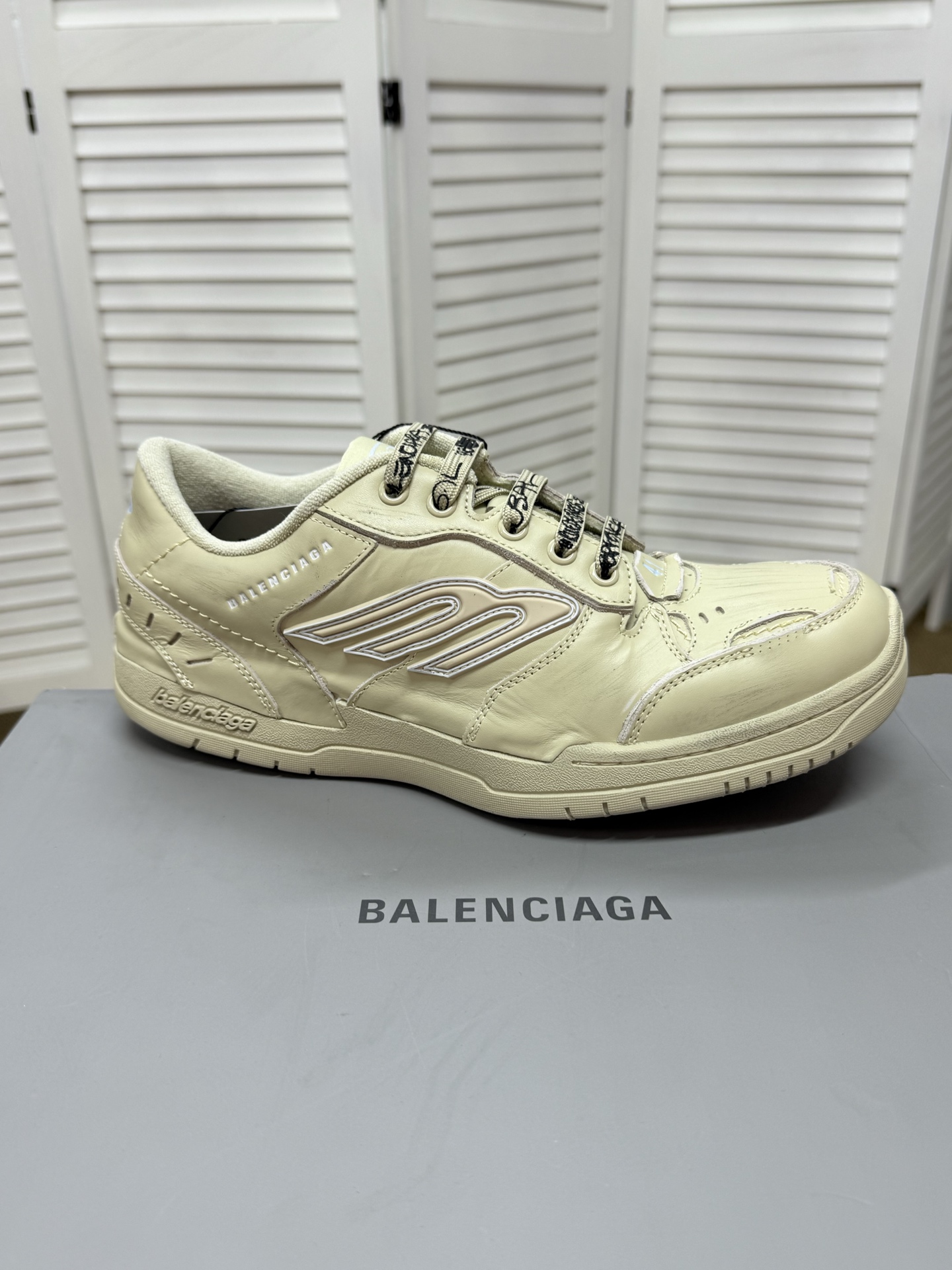 Balenciaga shoe