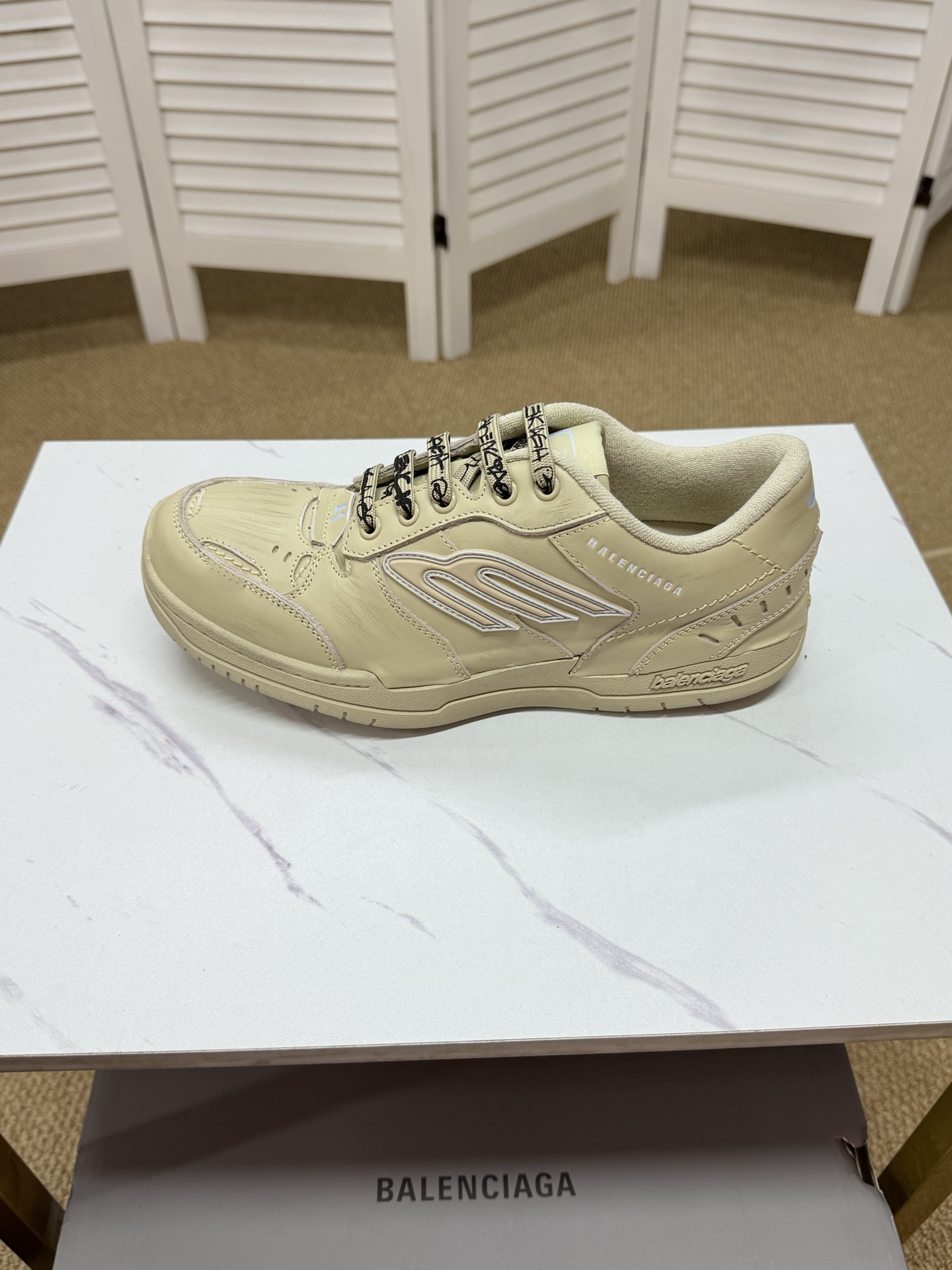 Balenciaga shoe