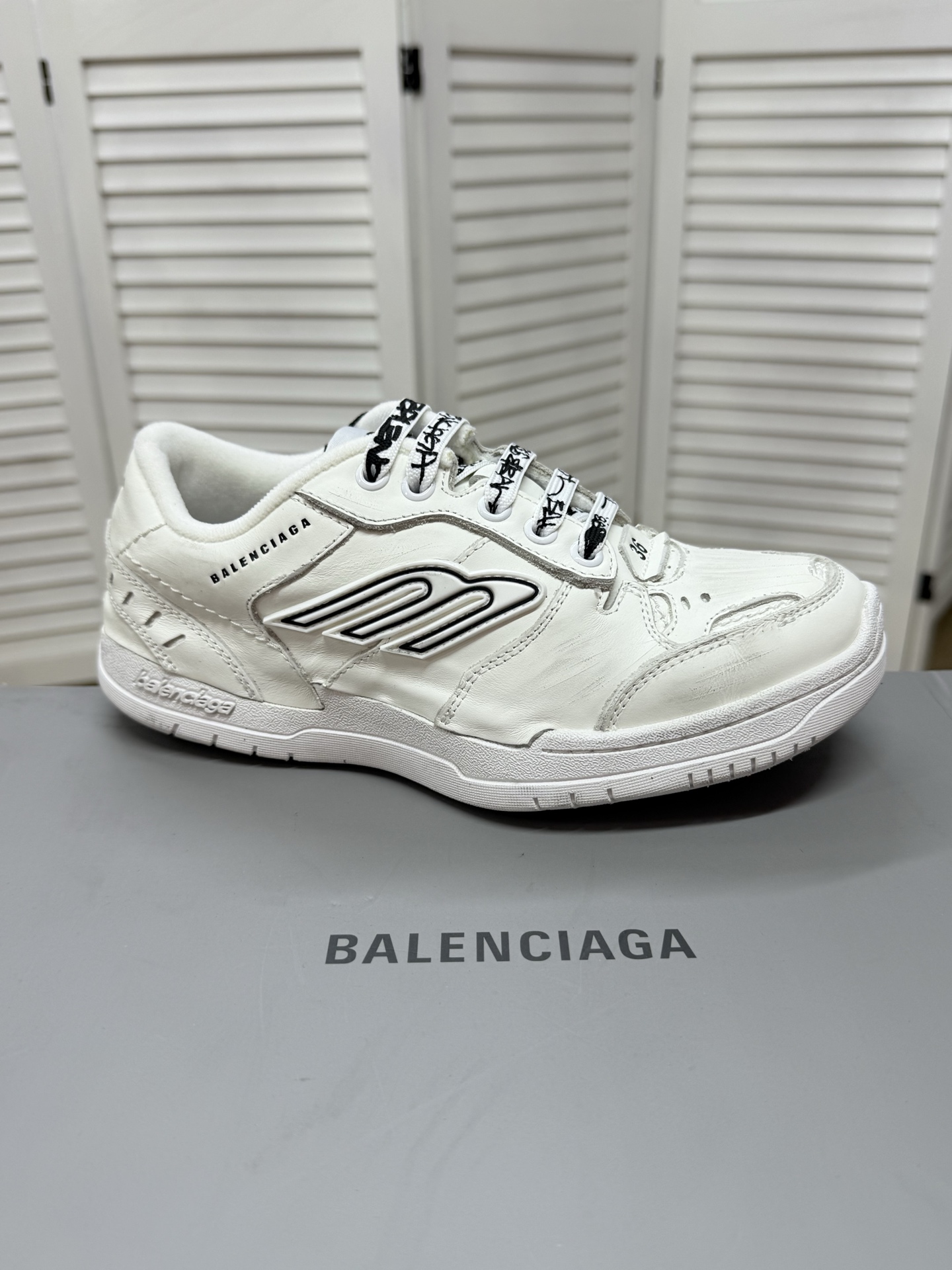 Balenciaga shoe