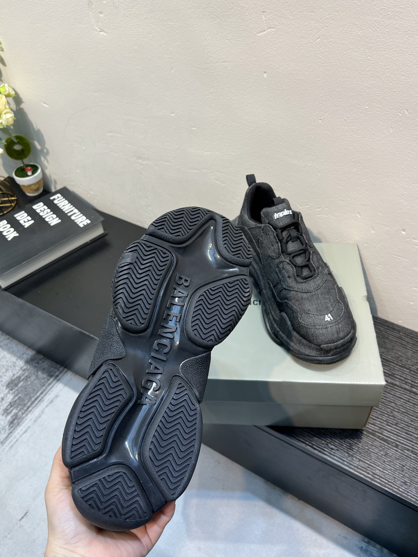 Balenciaga shoe