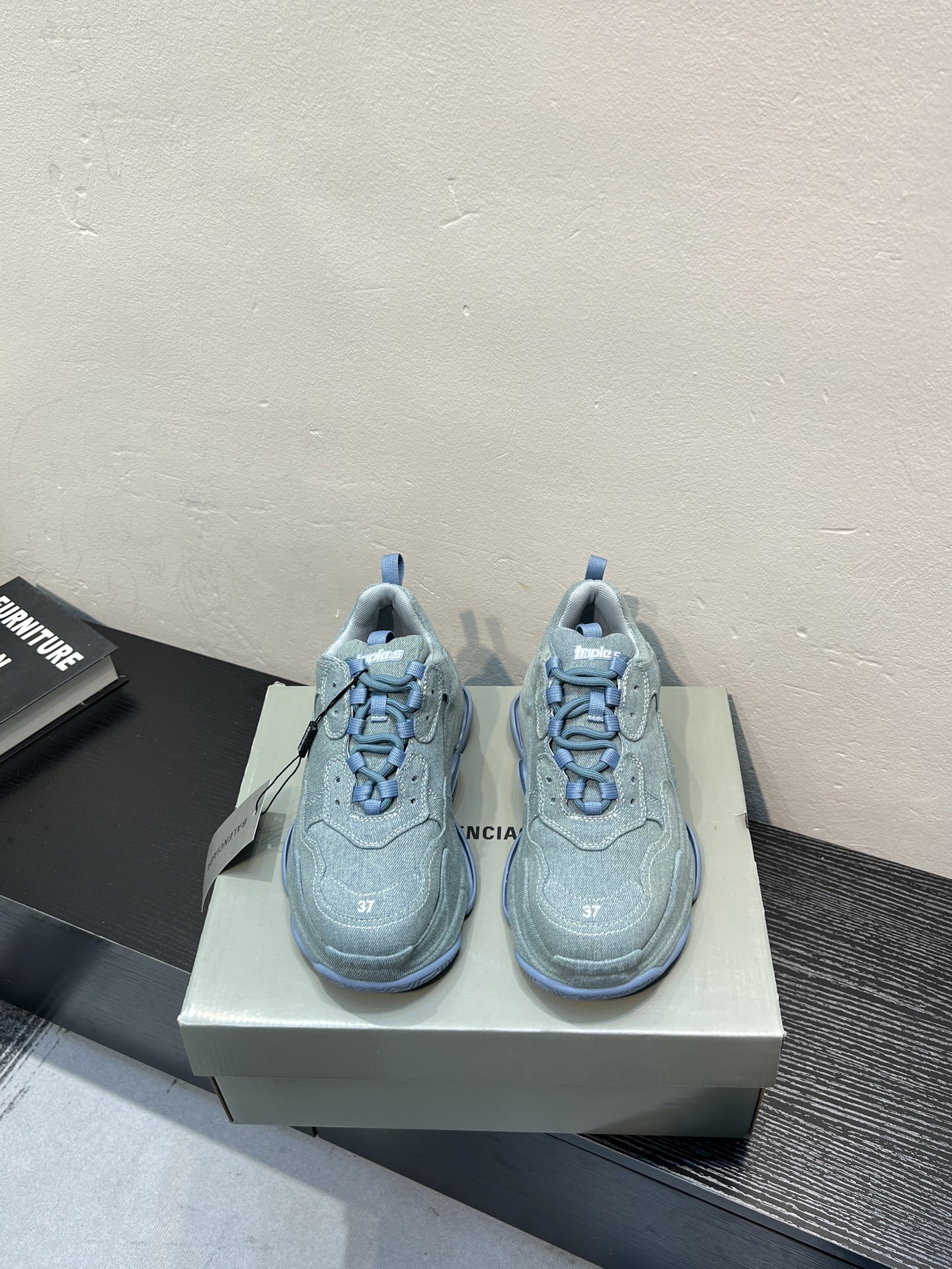Balenciaga shoe