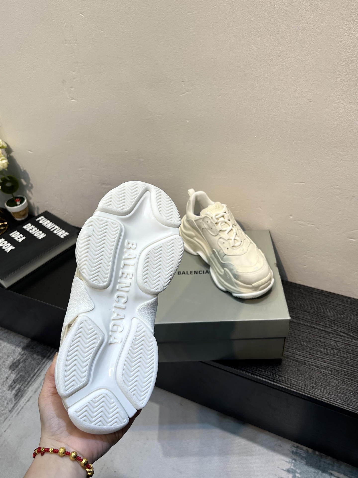 Balenciaga shoe