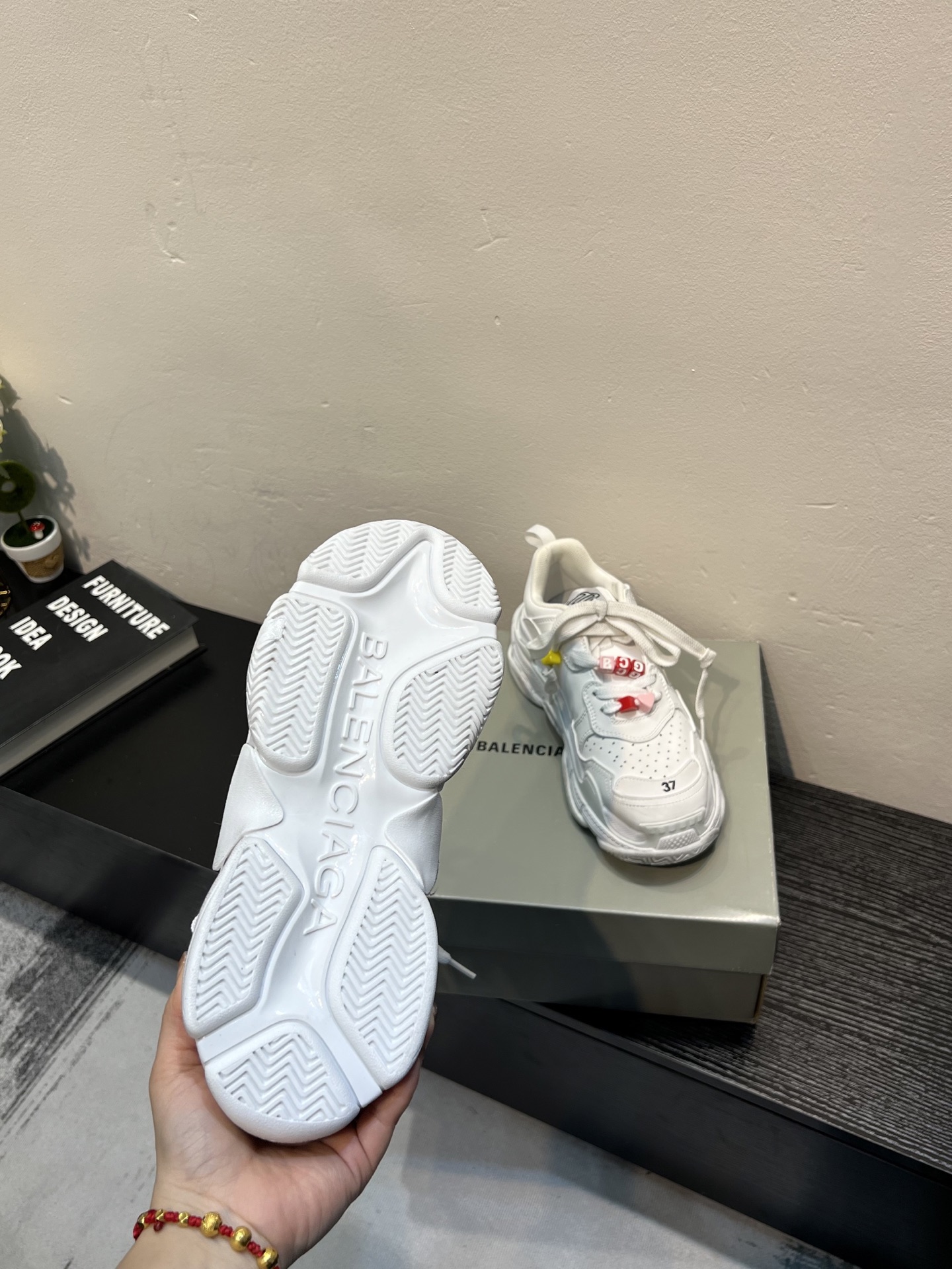 Balenciaga shoe
