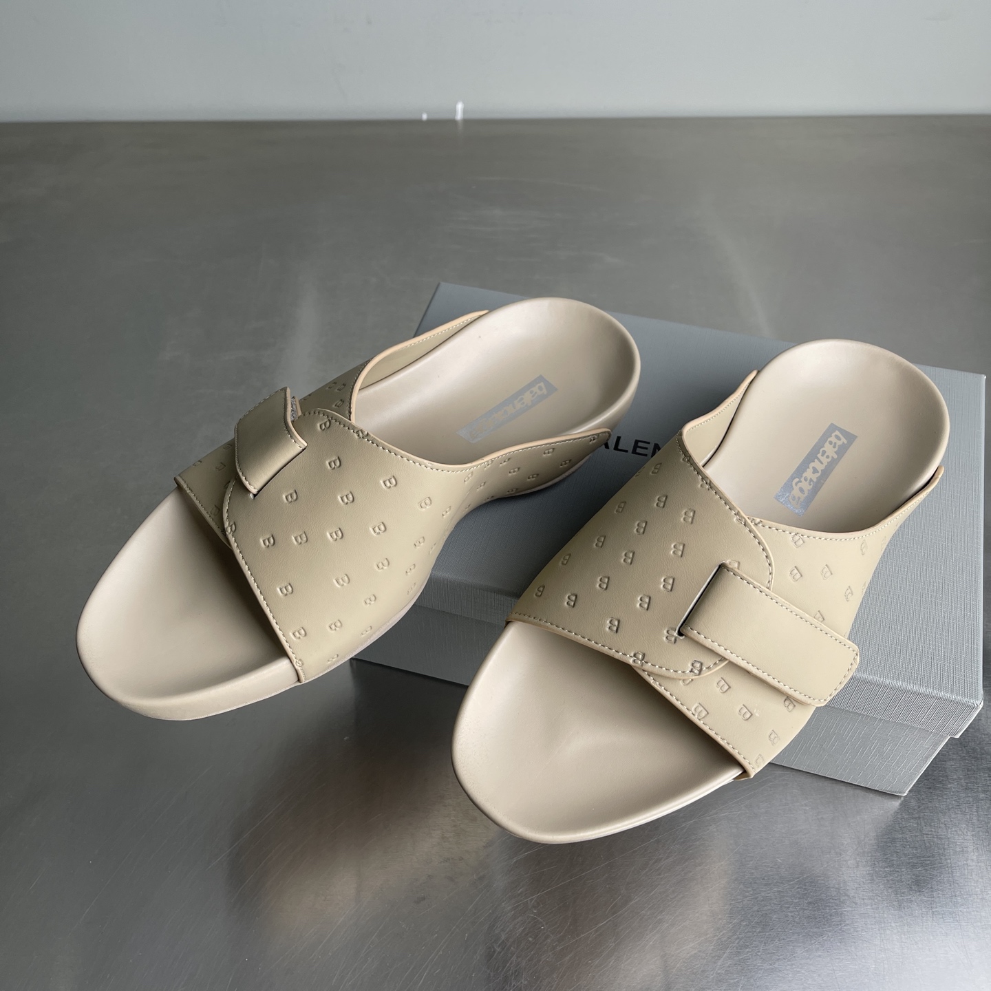 Balenciaga shoe