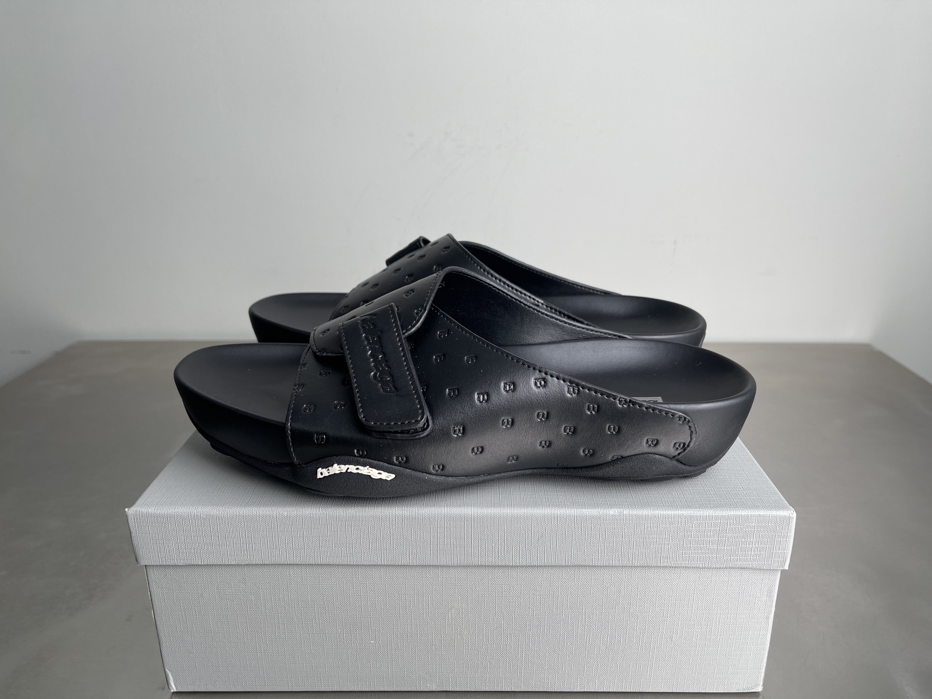 Balenciaga shoe