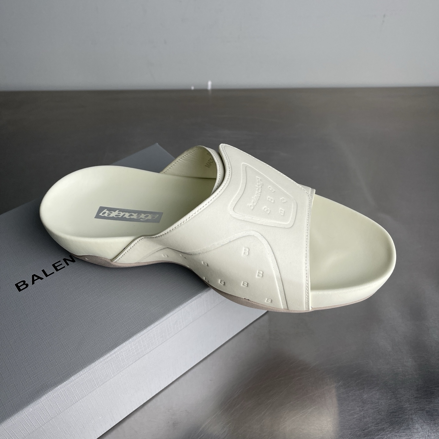 Balenciaga shoe