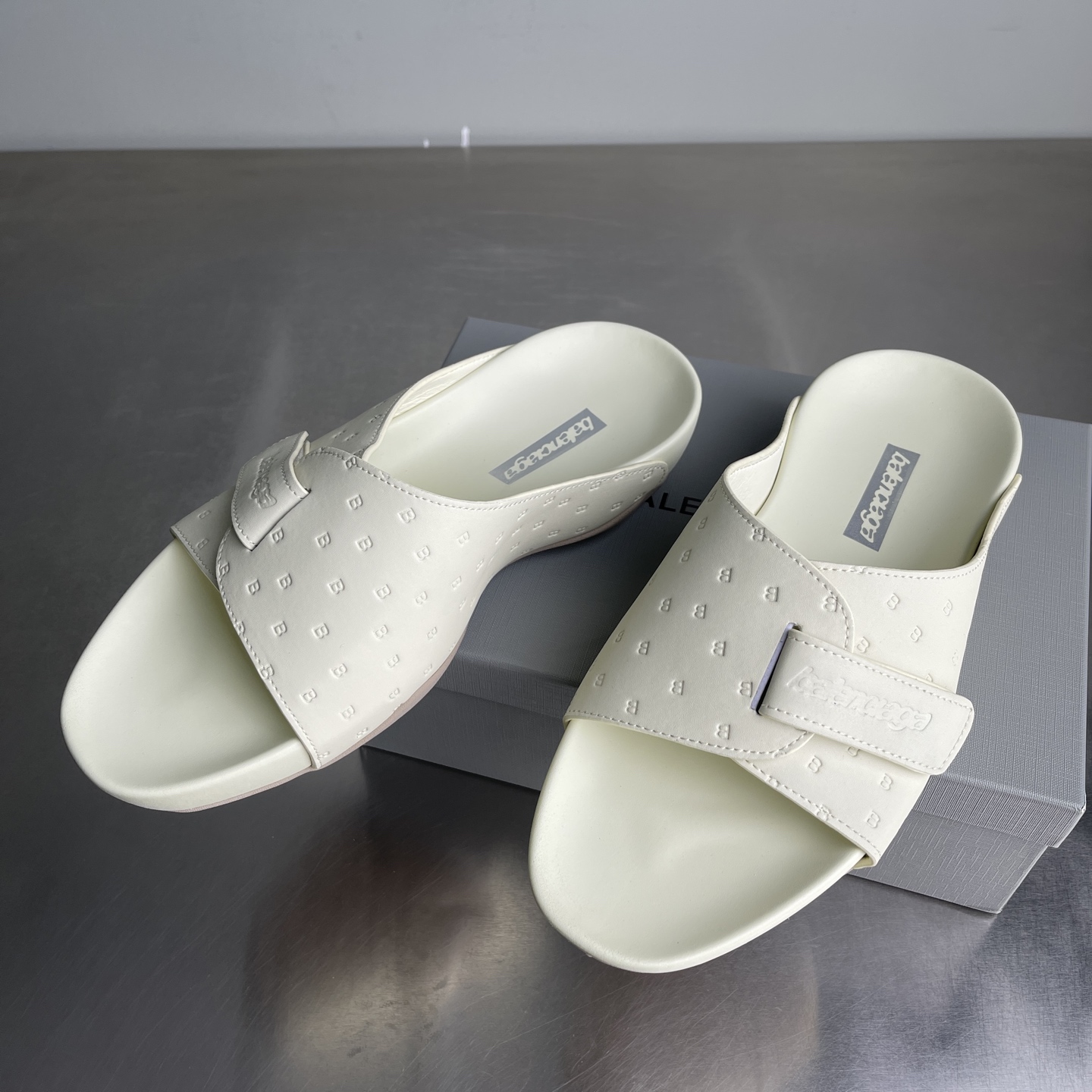 Balenciaga shoe