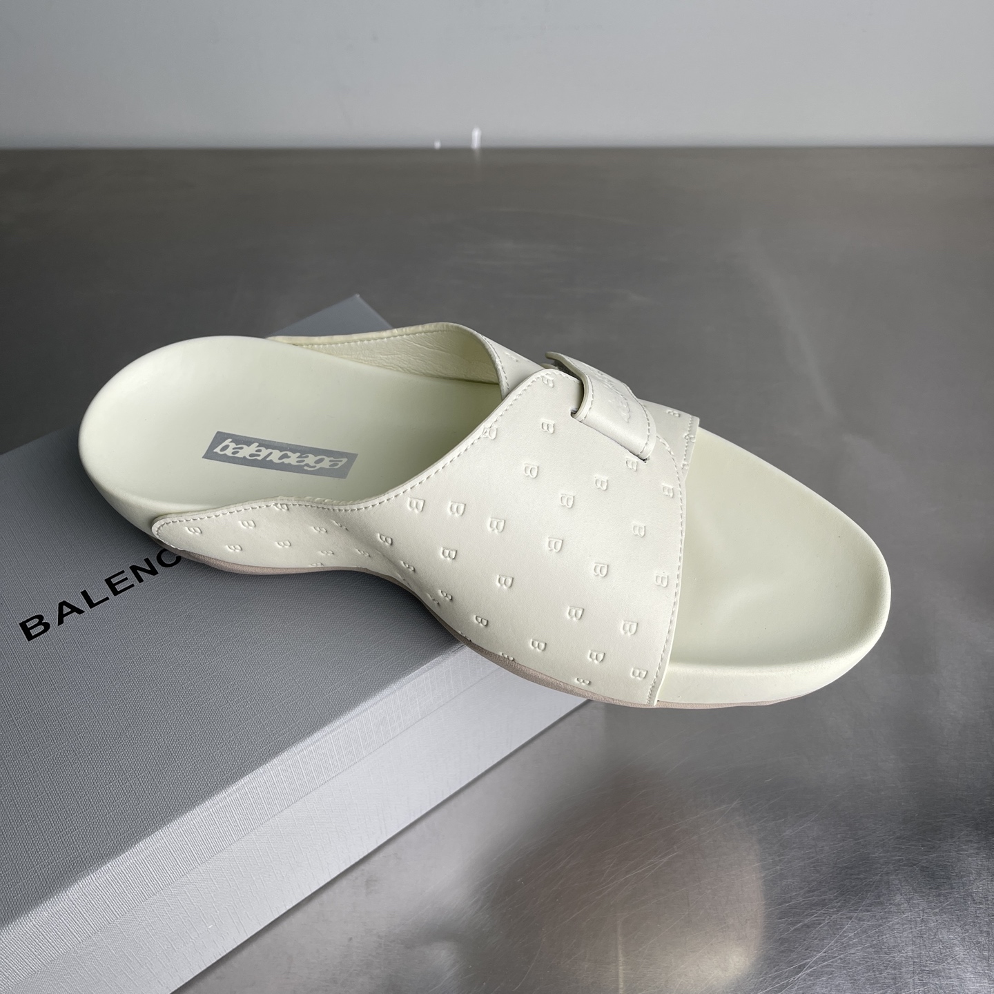 Balenciaga shoe