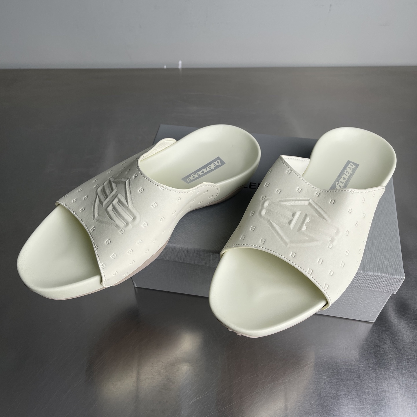 Balenciaga shoe