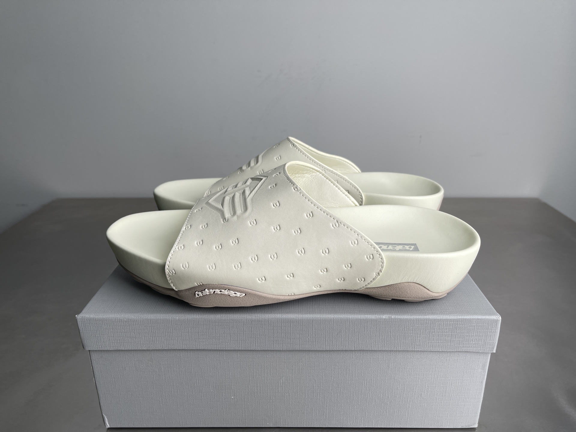 Balenciaga shoe