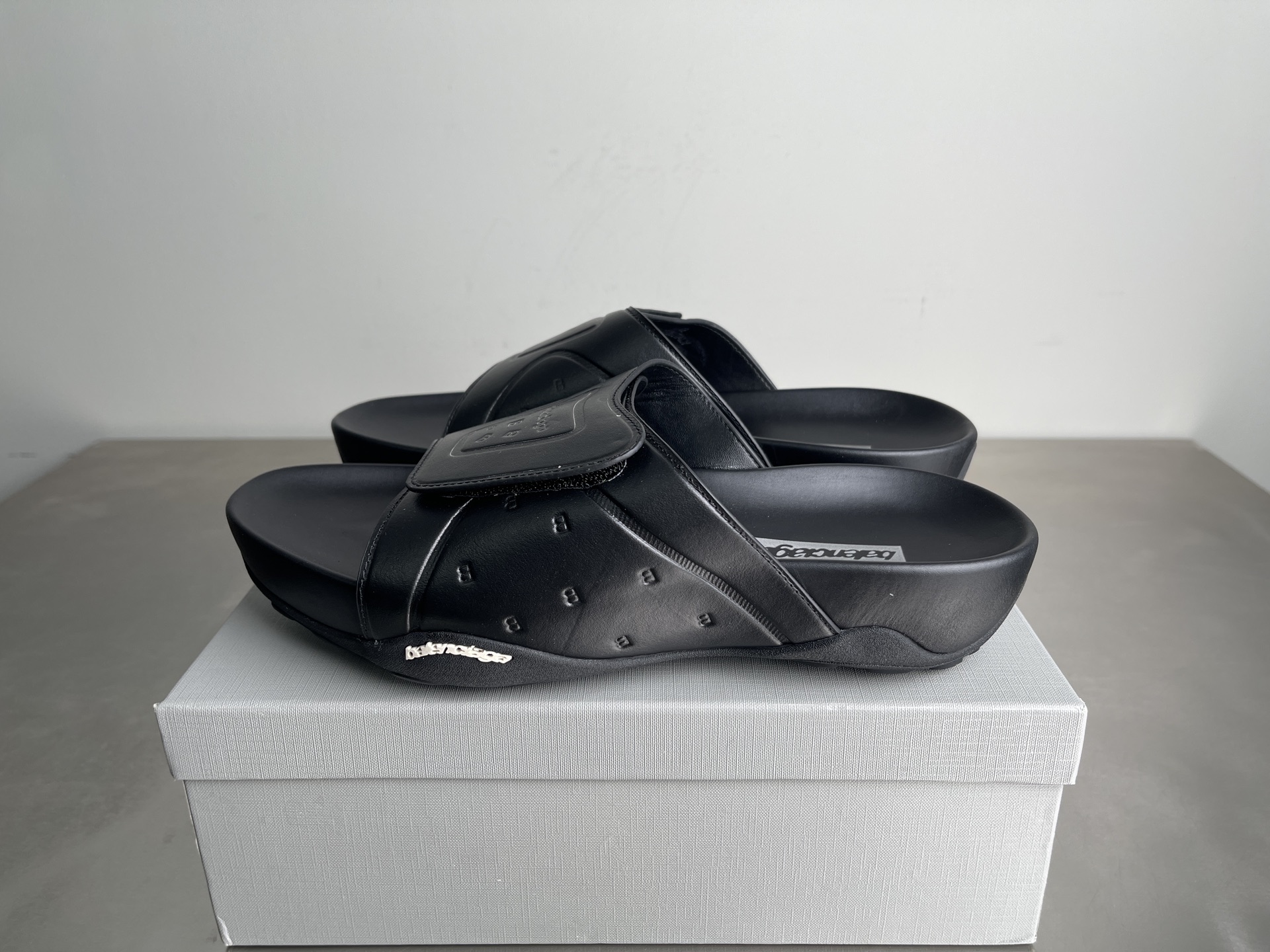 Balenciaga shoe