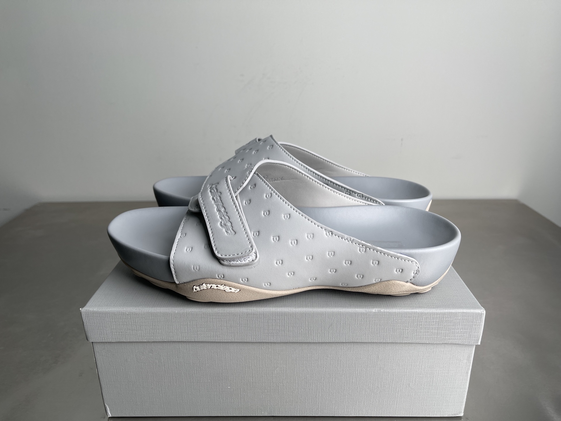 Balenciaga shoe
