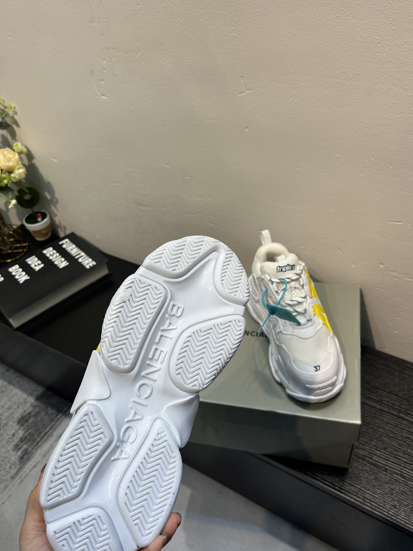 Balenciaga shoe