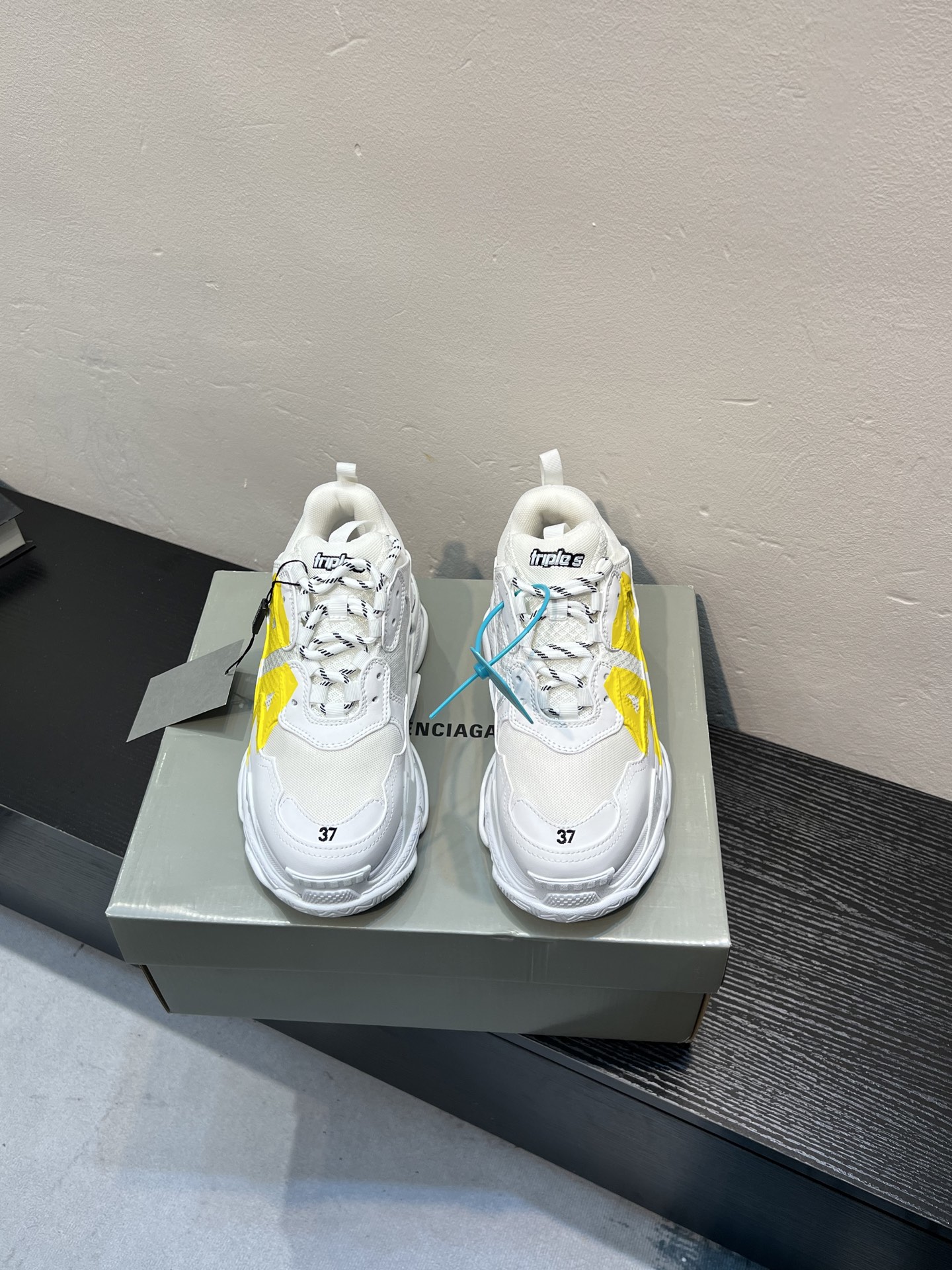 Balenciaga shoe