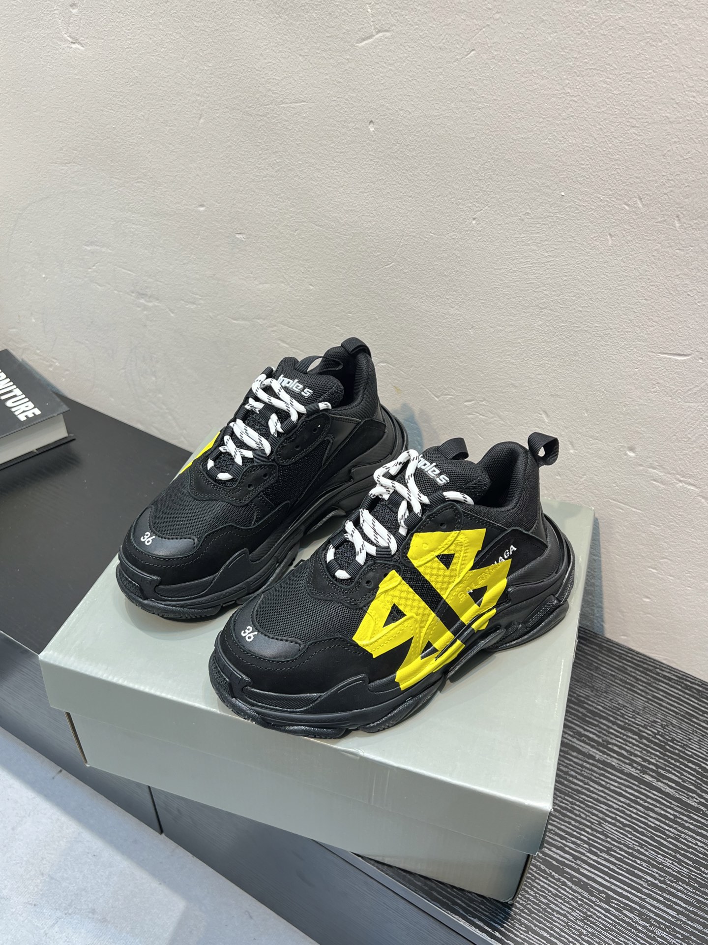 Balenciaga shoe